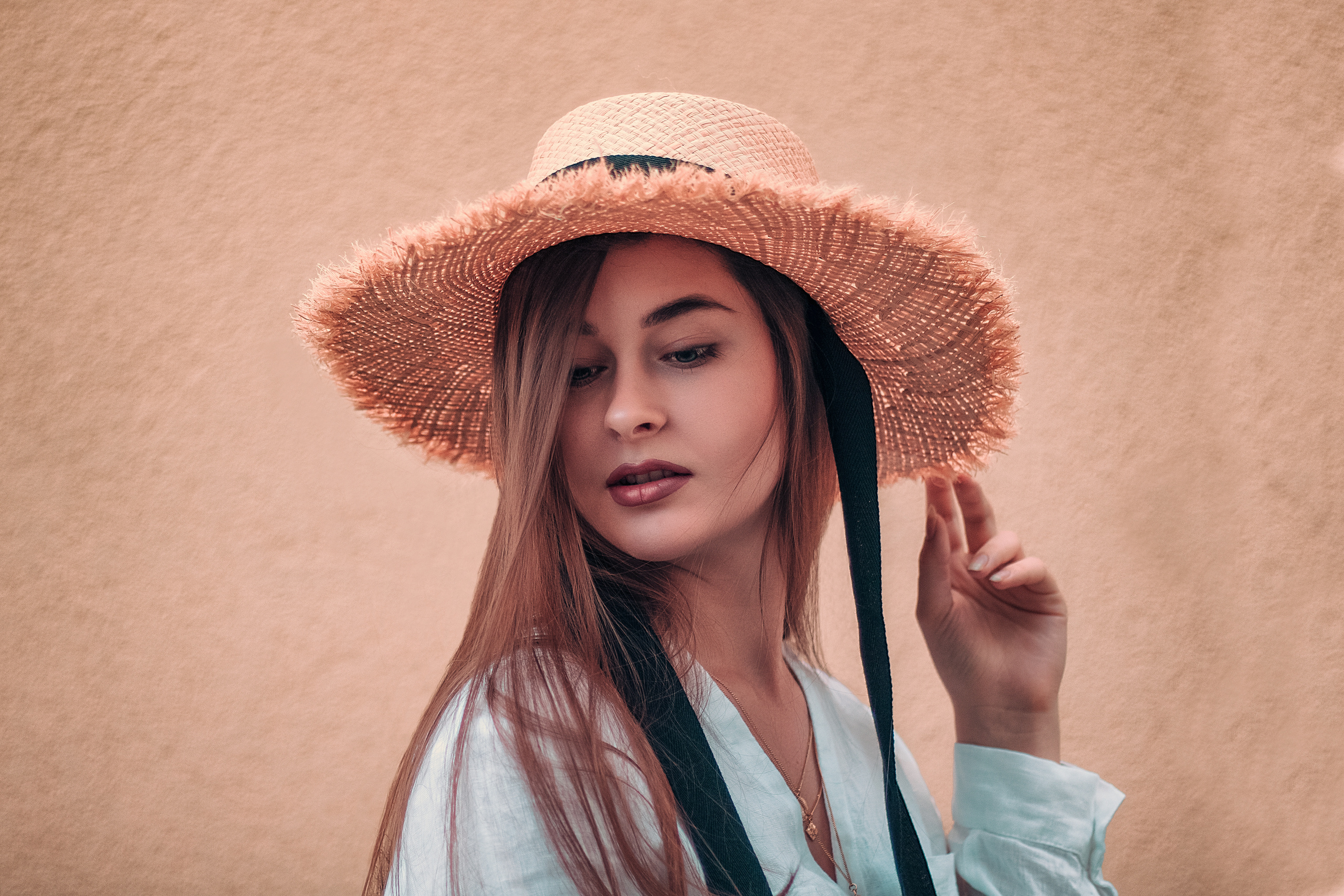 Viktoria | Outdoor photo session. Dimitri Ilkov Photography — Capturing Life’s Moments in Edmonton, Cana