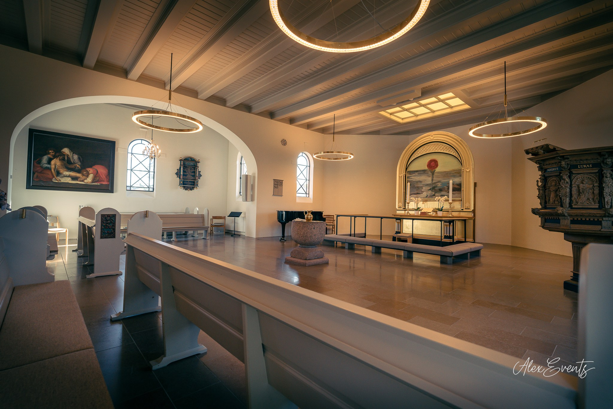 Botez fotografiat in Danemarca la biserica si petrecere | Alex Events. AlexEvents Fotograf / Videograf de evenimente Danemarca DK Horsens, Arhus, Odense, Vejle.Nunta, botez, foto-studio