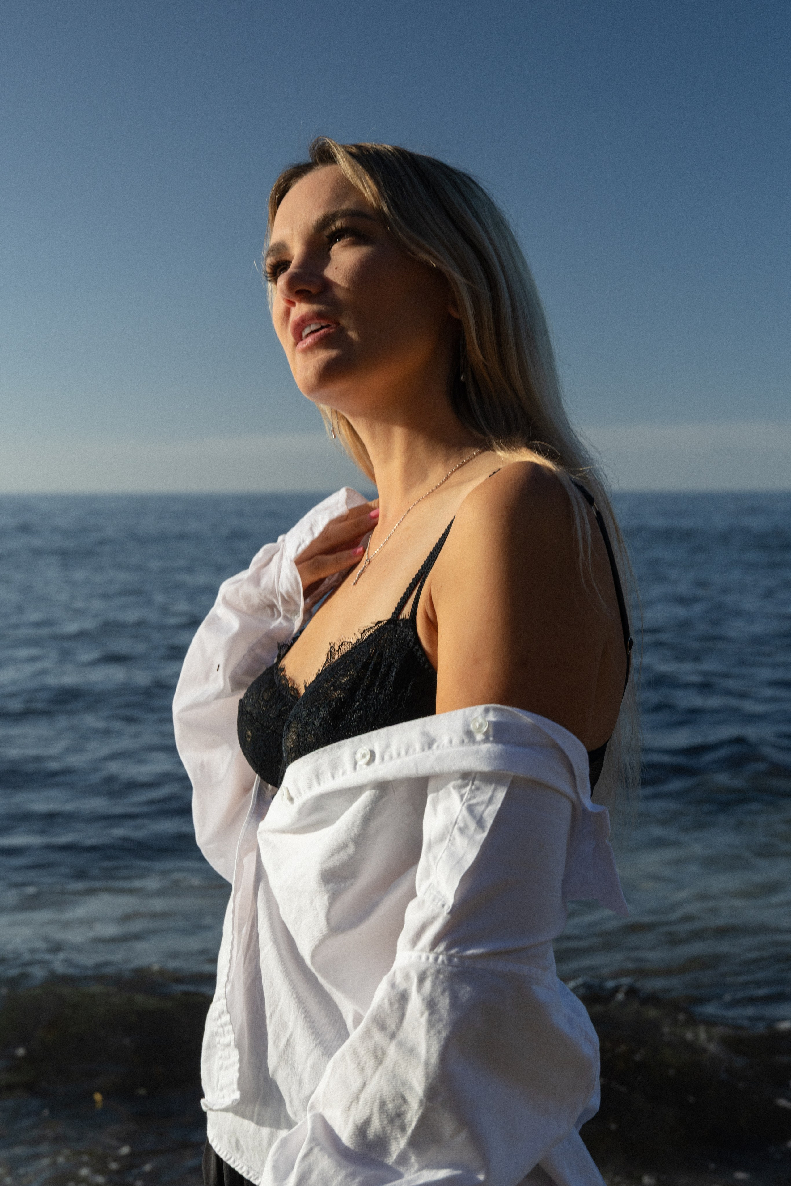 Wild Beach Shoot. Victoria. Portrait, family, maternity & wedding photography & videography in SoCal Kseni Vibe