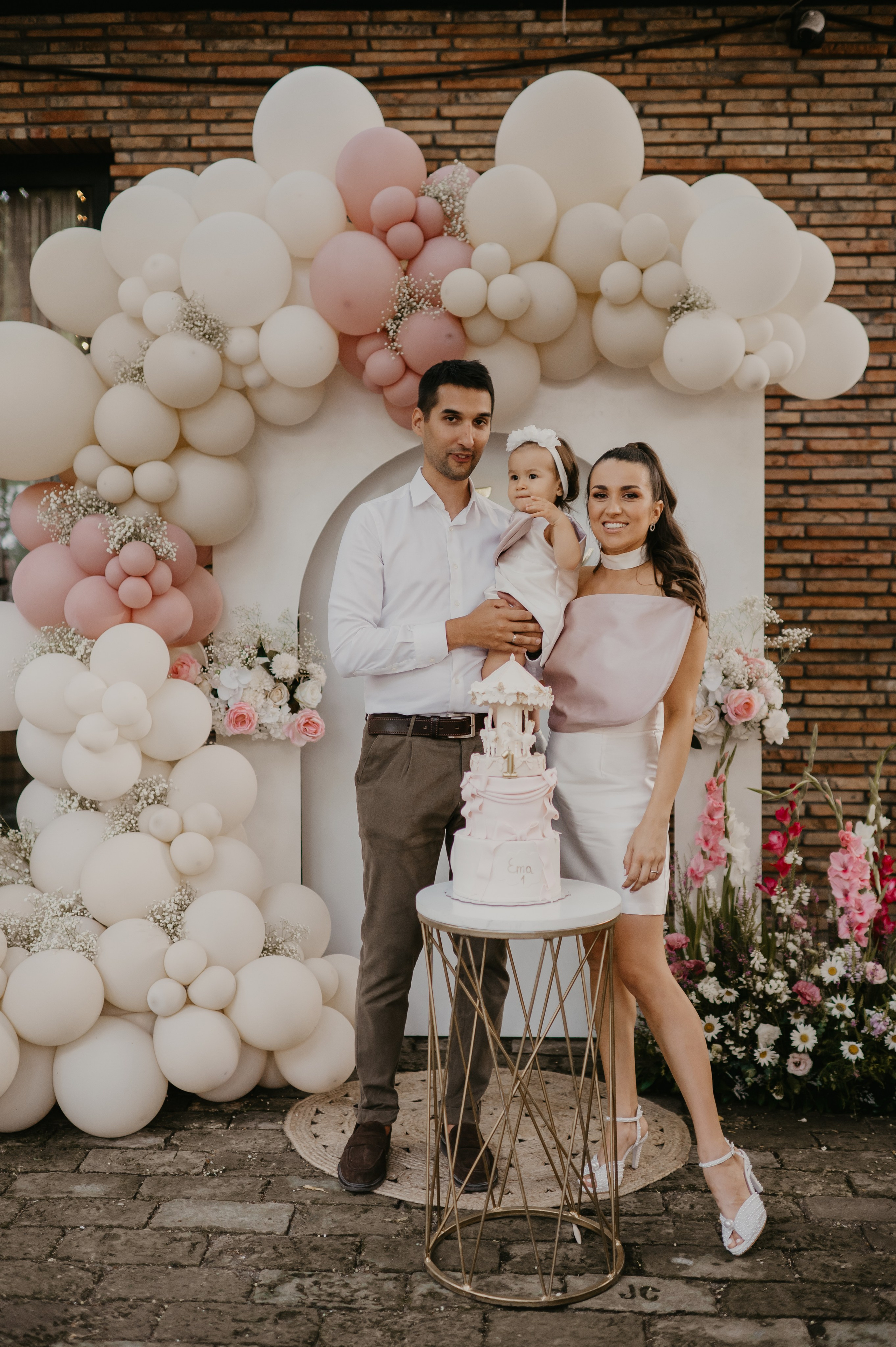 Emin prvi. Ana Sladojevic