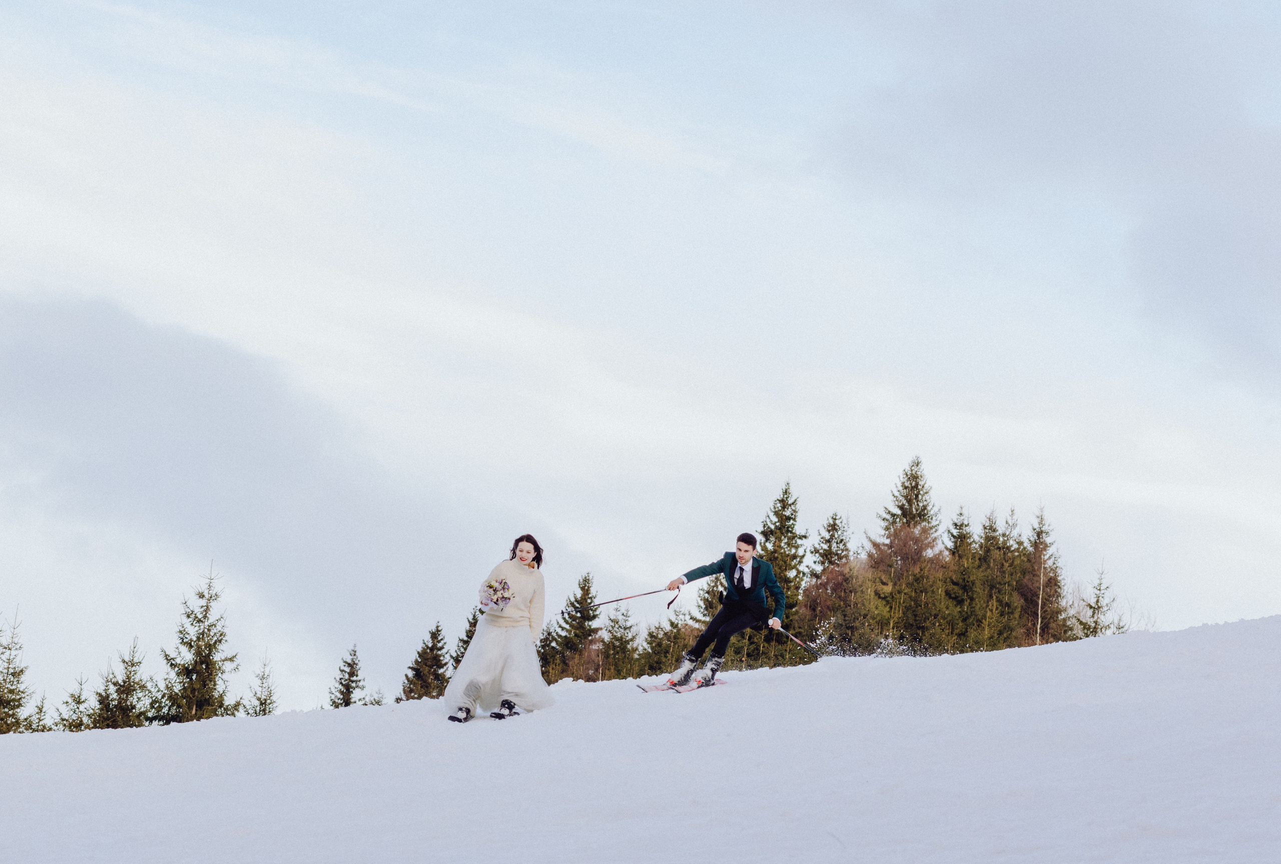 Andrei & Roxana. Wedding & couple photographer from Romania Rut Vetan