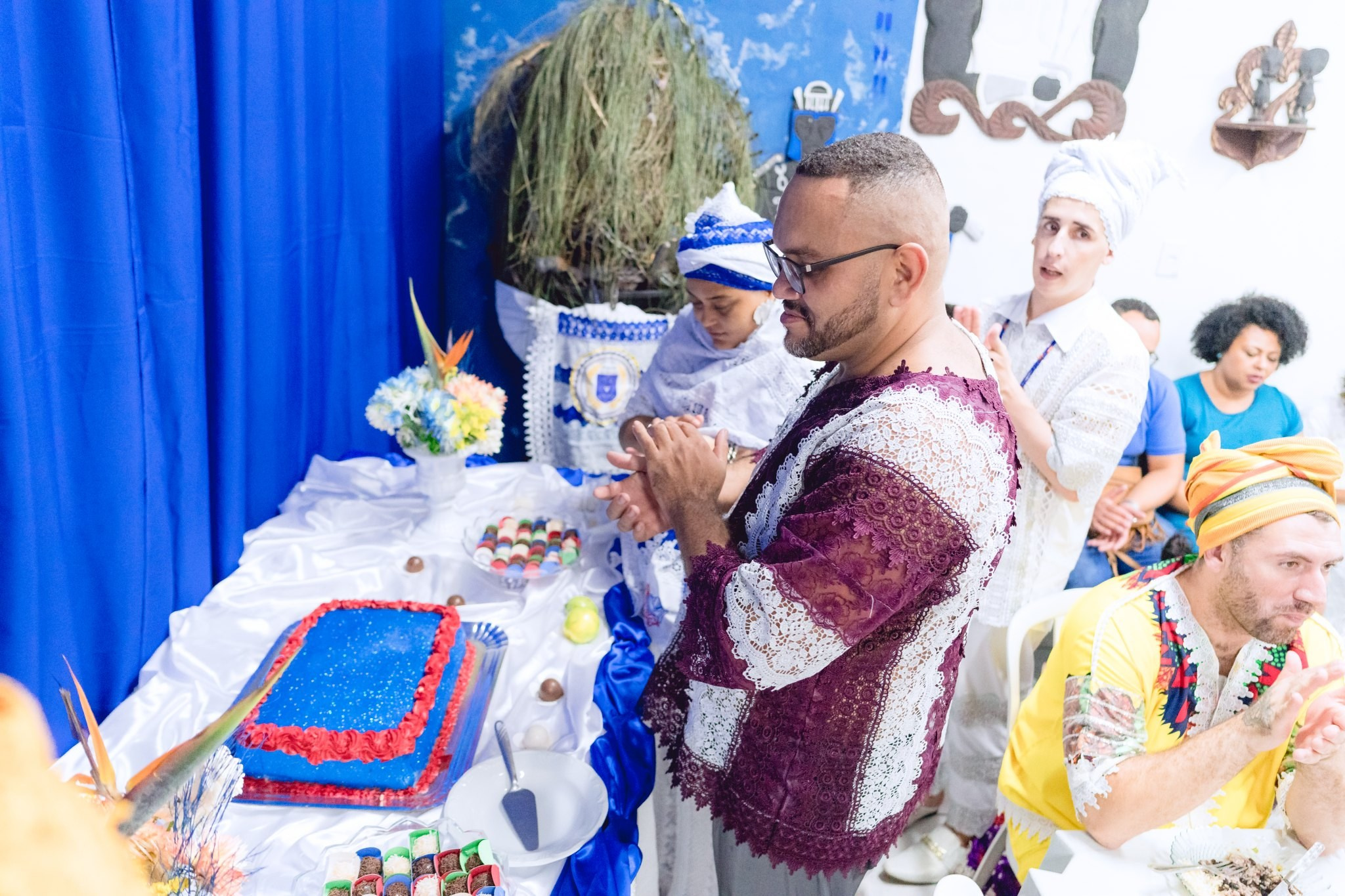 Saída Ìyá Tebeṣé Fernanda e Àjọ̀dún Ògún. Aladá Produções