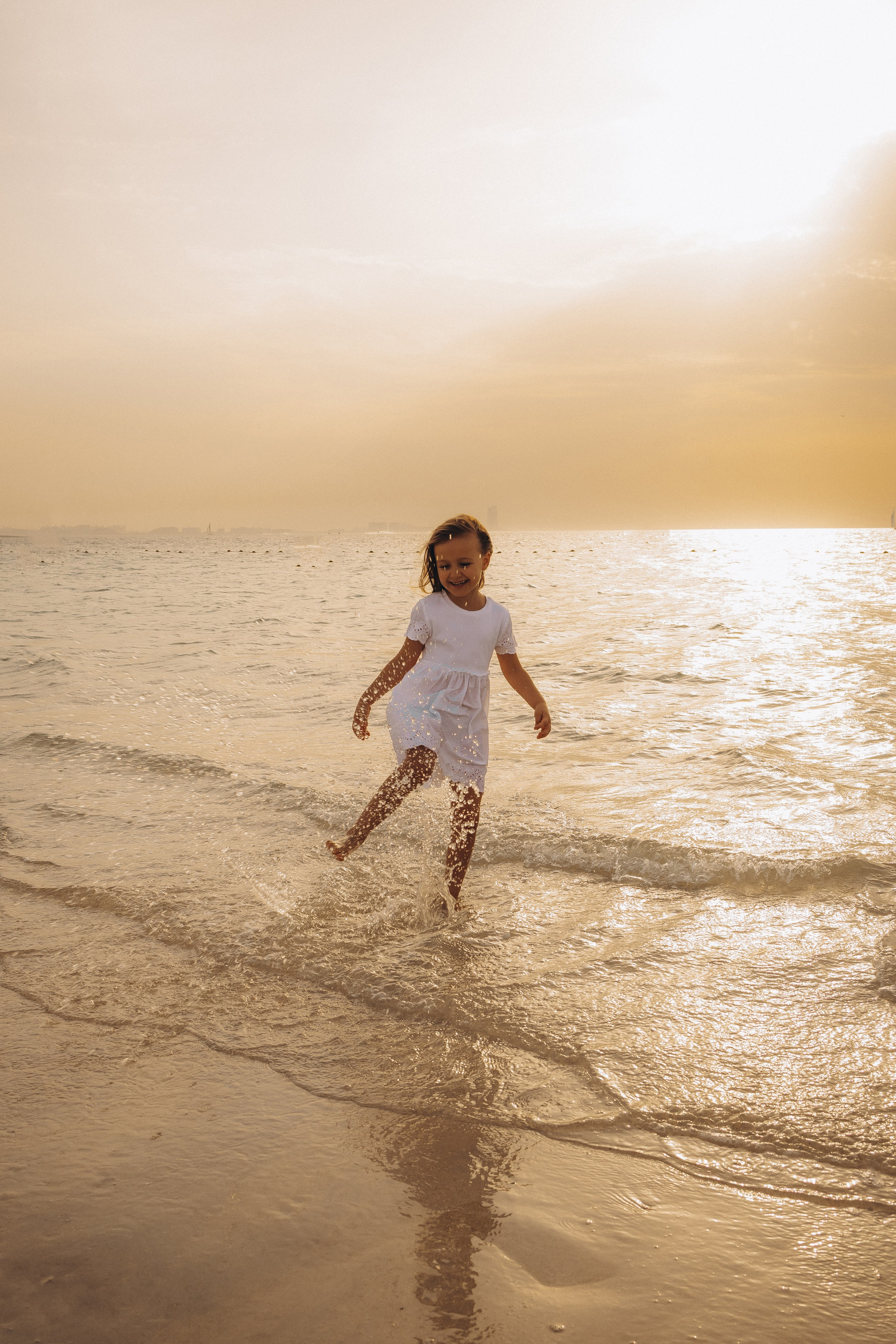 Golden hour family. Birth, Family, Newborn photographer in Dubai| Eliza Baitikova