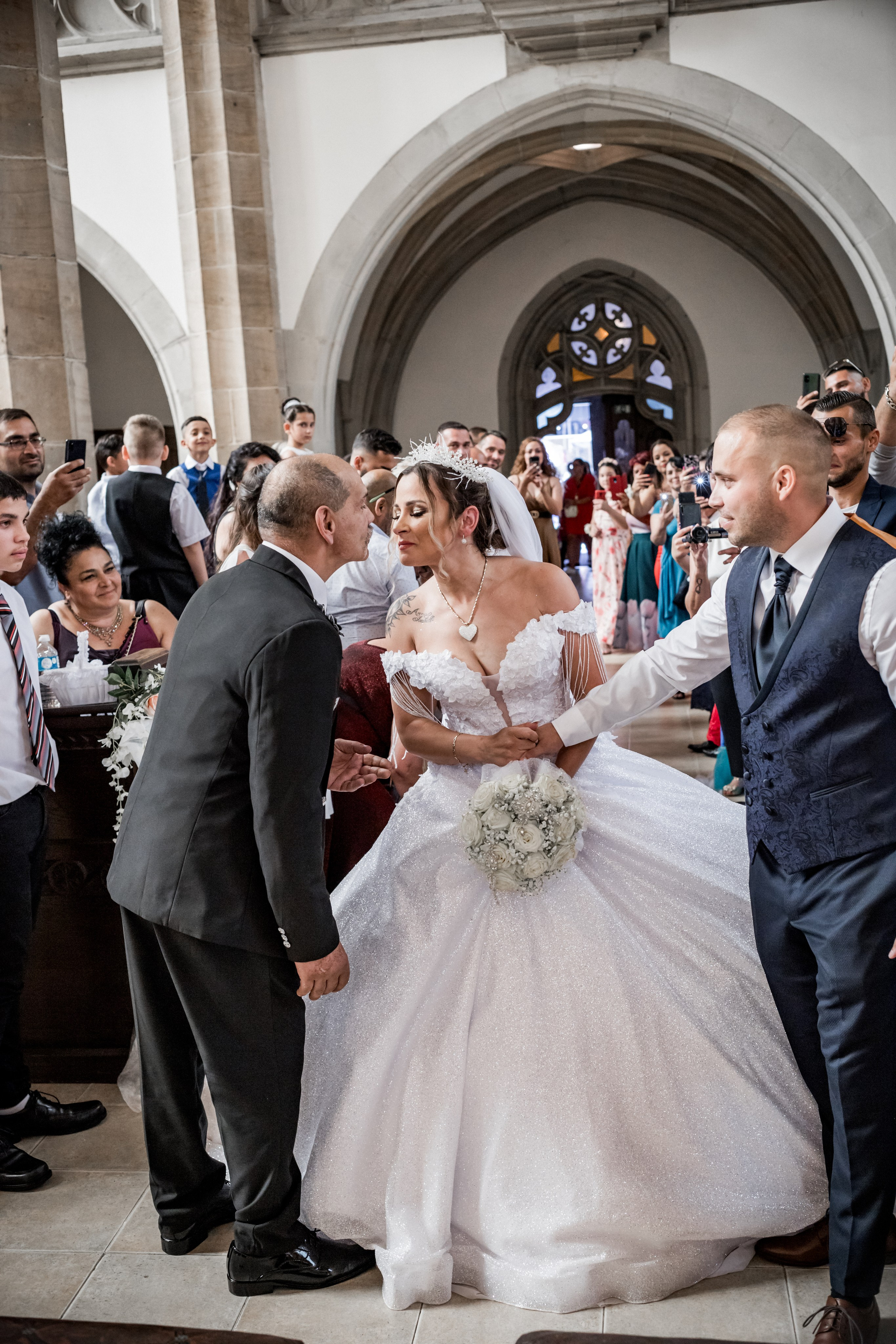 Pavel & Yveta. Svatební fotograf a kameraman v Česku a po celé Evropě — Teplice, Ústí nad Labem, Praha, Drážďany