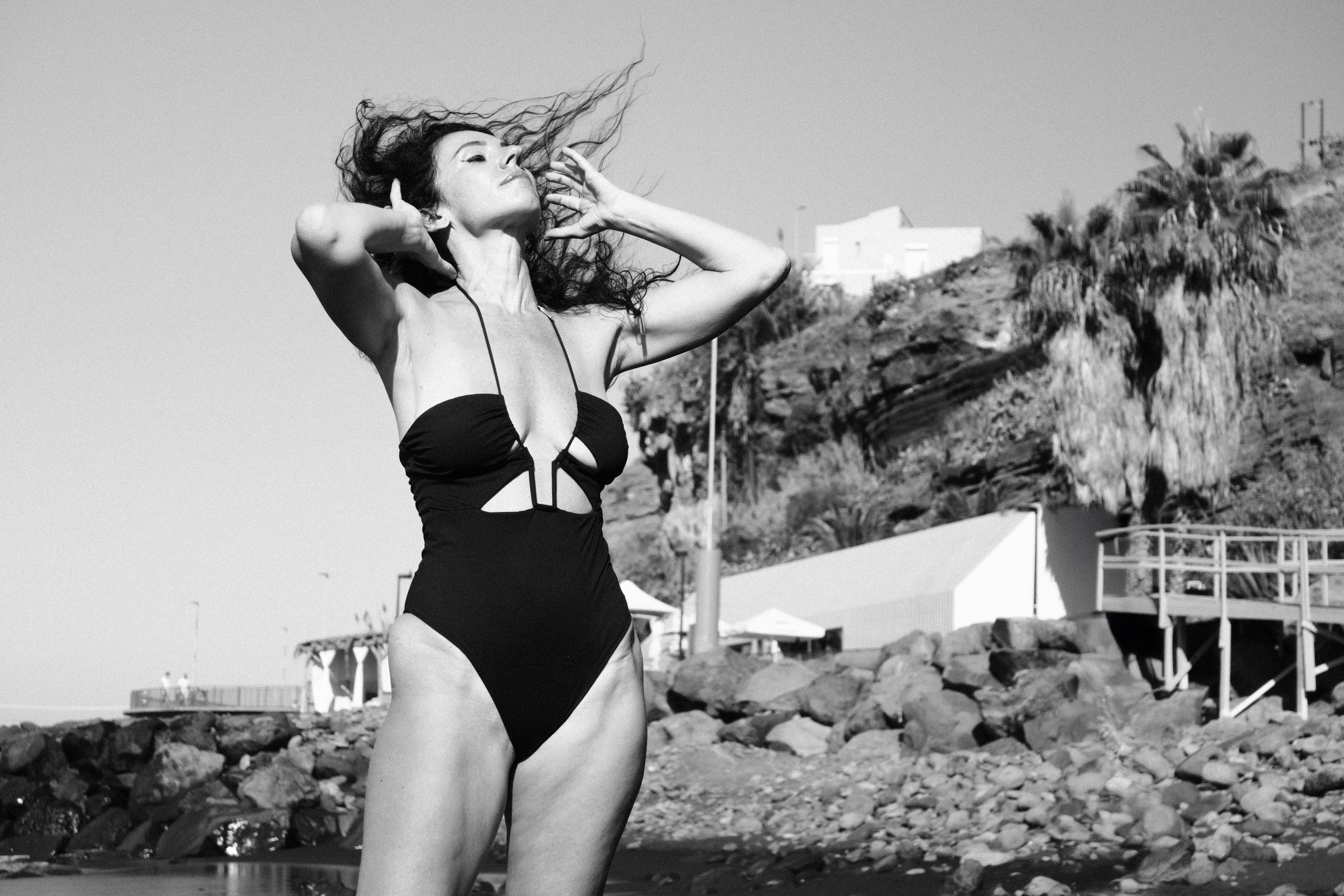 Meggy Câmara de Lobos + ocean. Portrait photographer in Madeira — Marina Shtukina