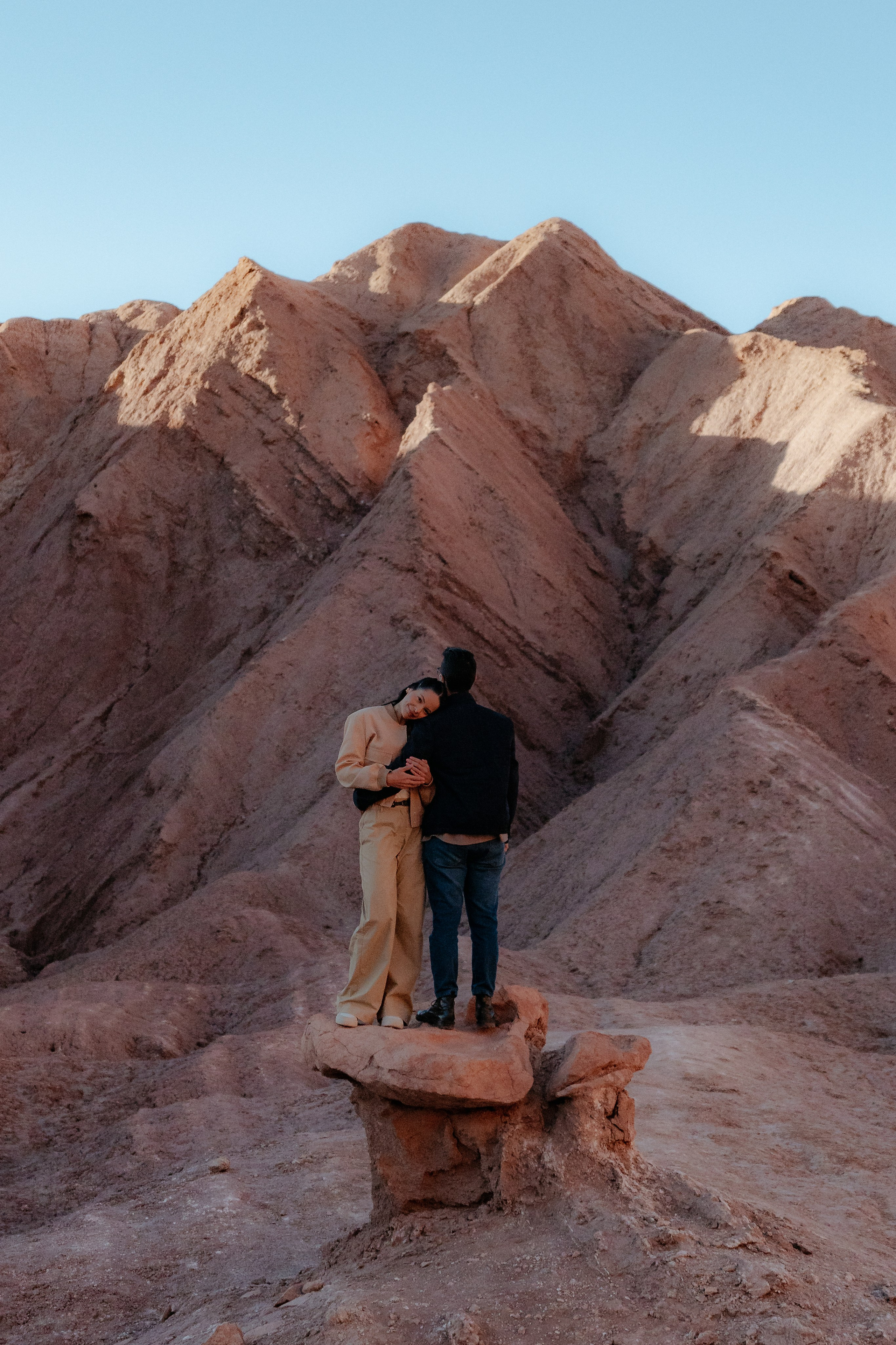 Sessão casual no Vale dos Cogumelos. Fotógrafo em San Pedro de Atacama