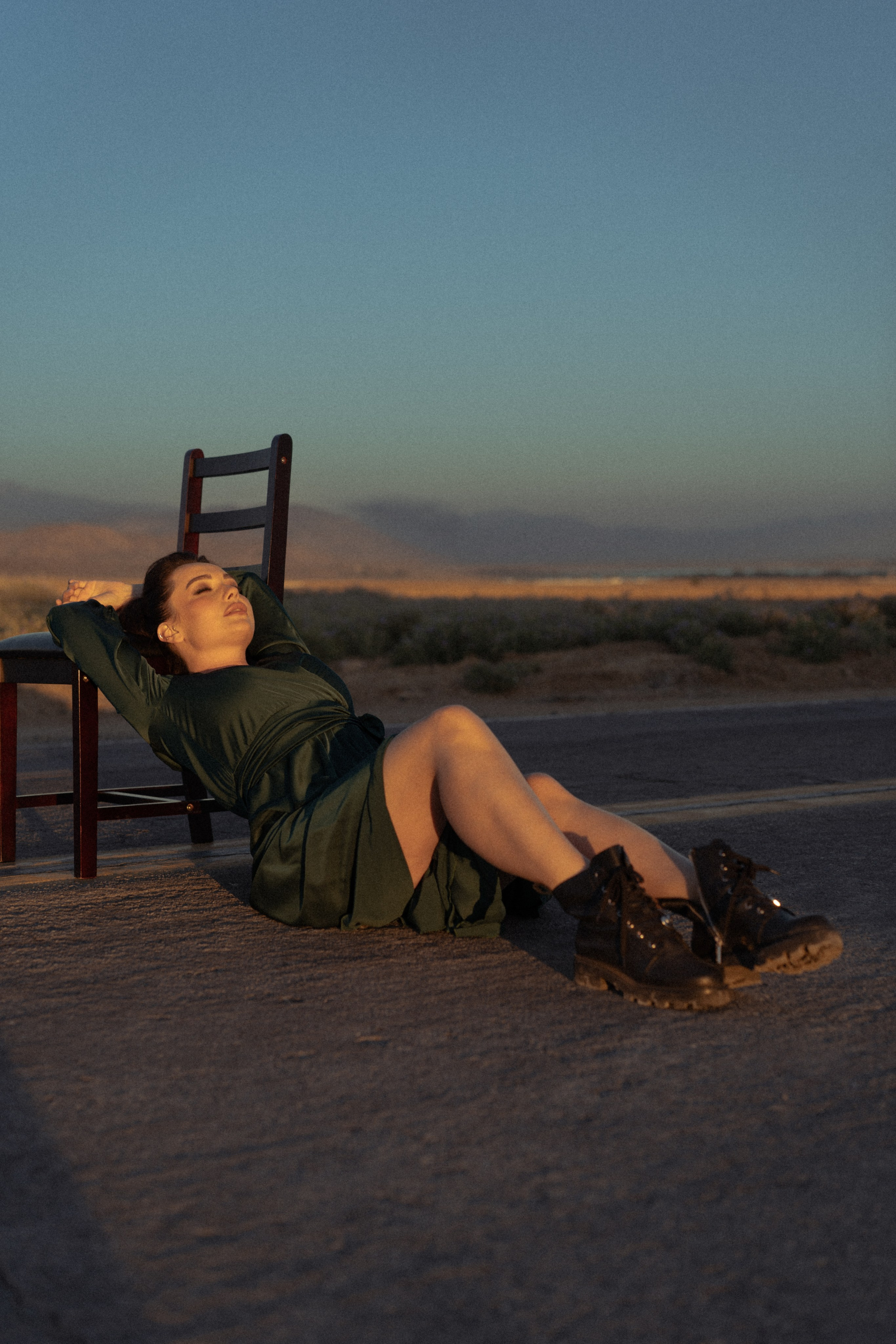 Yana. Wild Beauty on the Road. Portrait, family, maternity & wedding photography & videography in SoCal Kseni Vibe