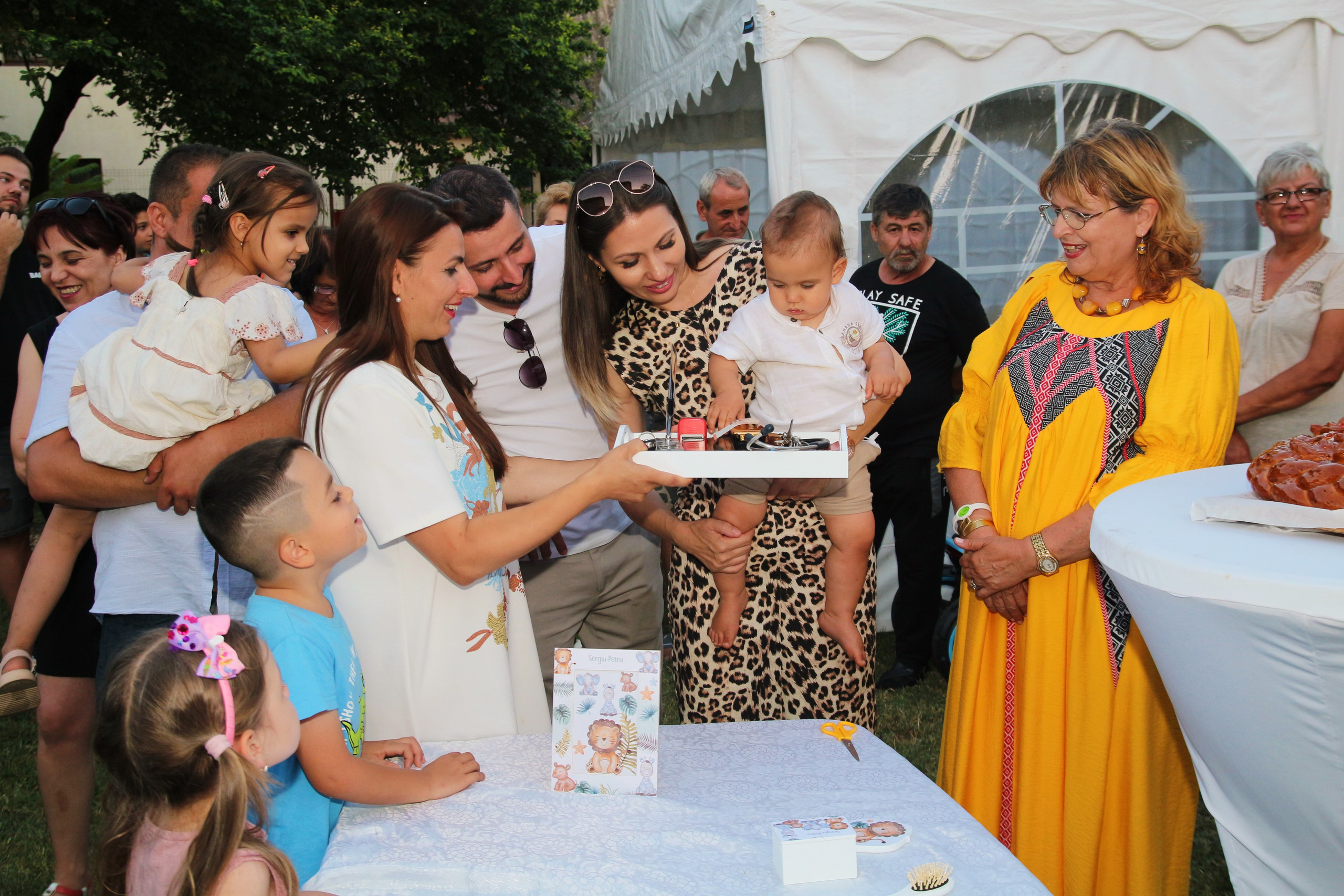 BYZO MEDIA. PETRU BYZO - family and children photographer in ROMANIA