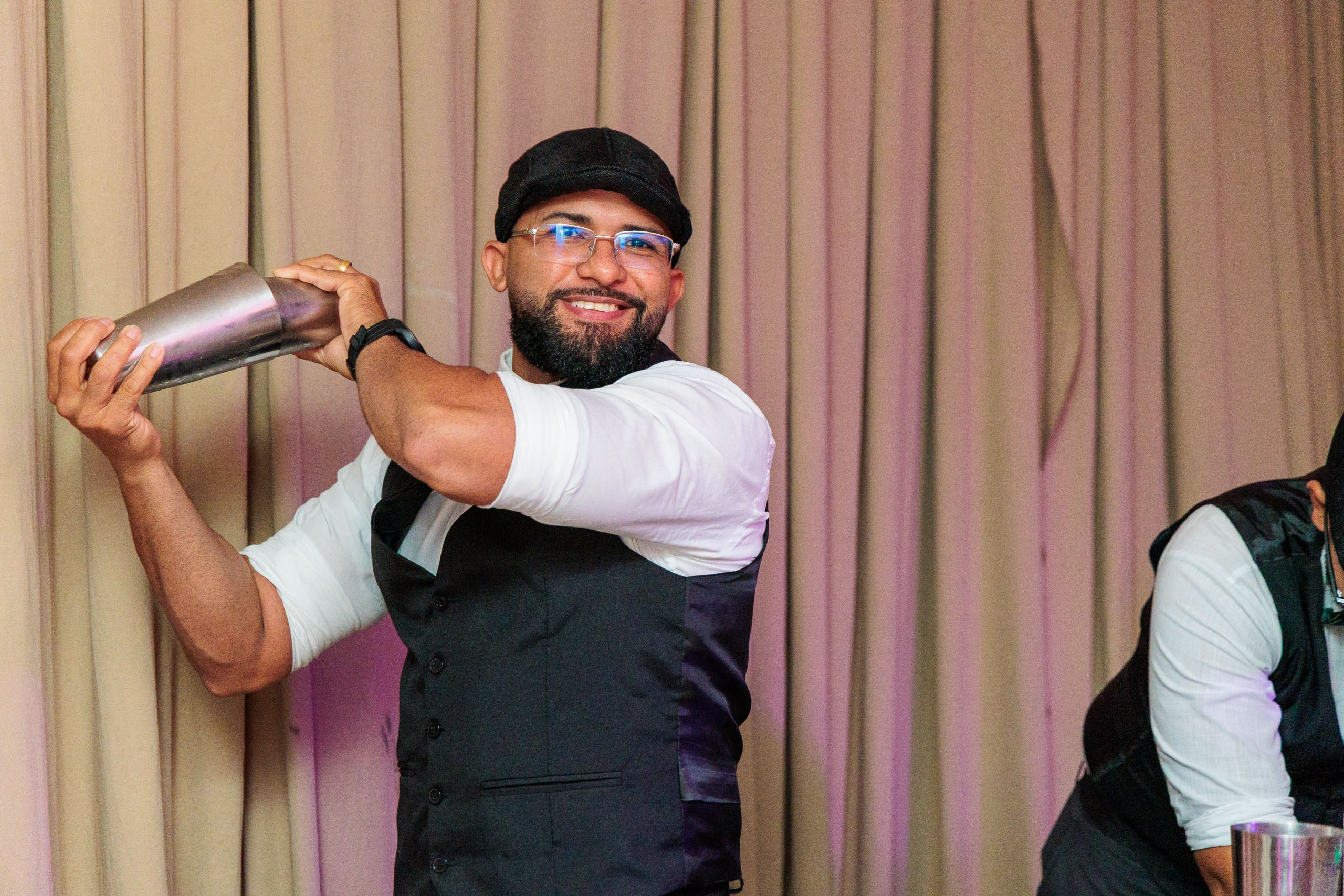 Festa de aniversário adulto, com show ao vivo em ambiente perfeito para festas