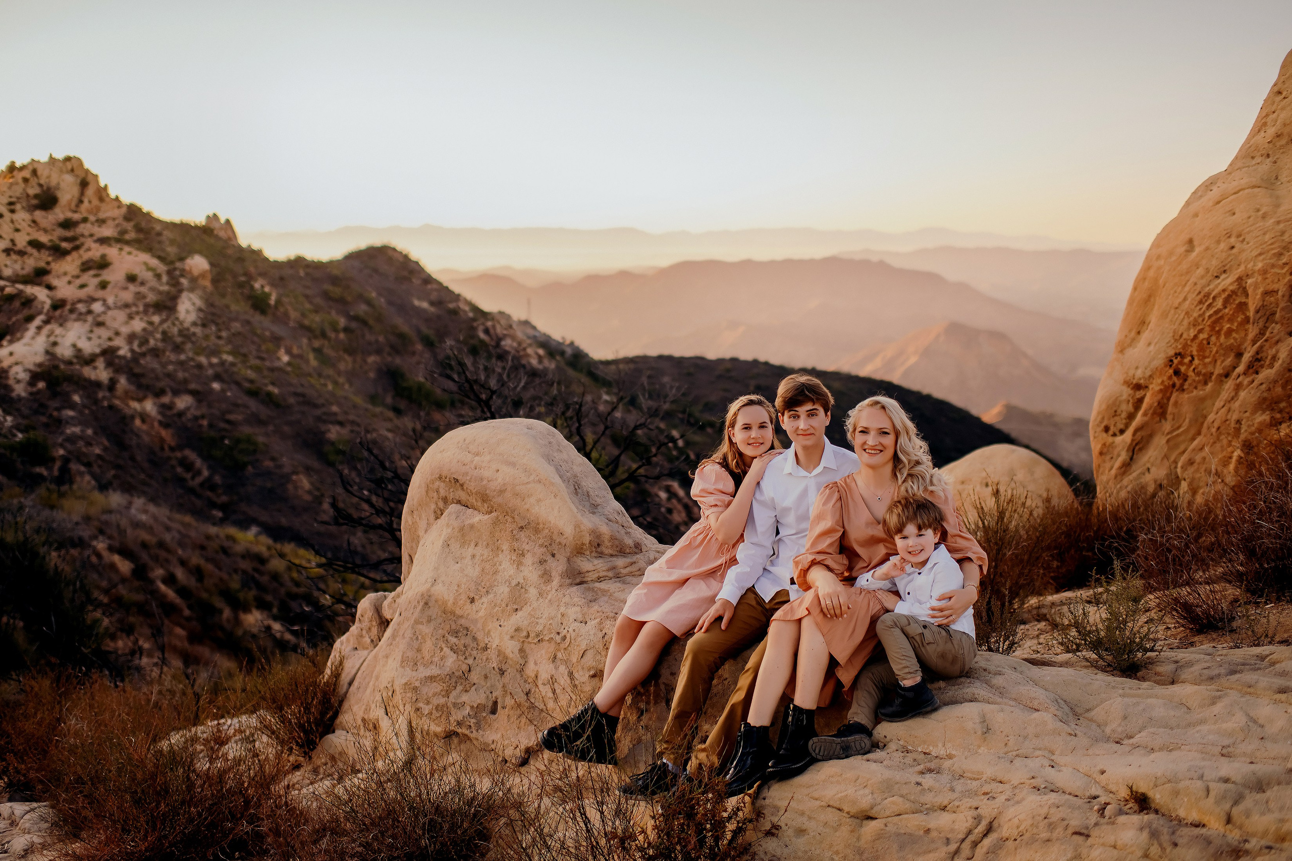 Family photo shoot. Photographer. Wedding, maternity and family photographer in Charlotte Tasha Minn