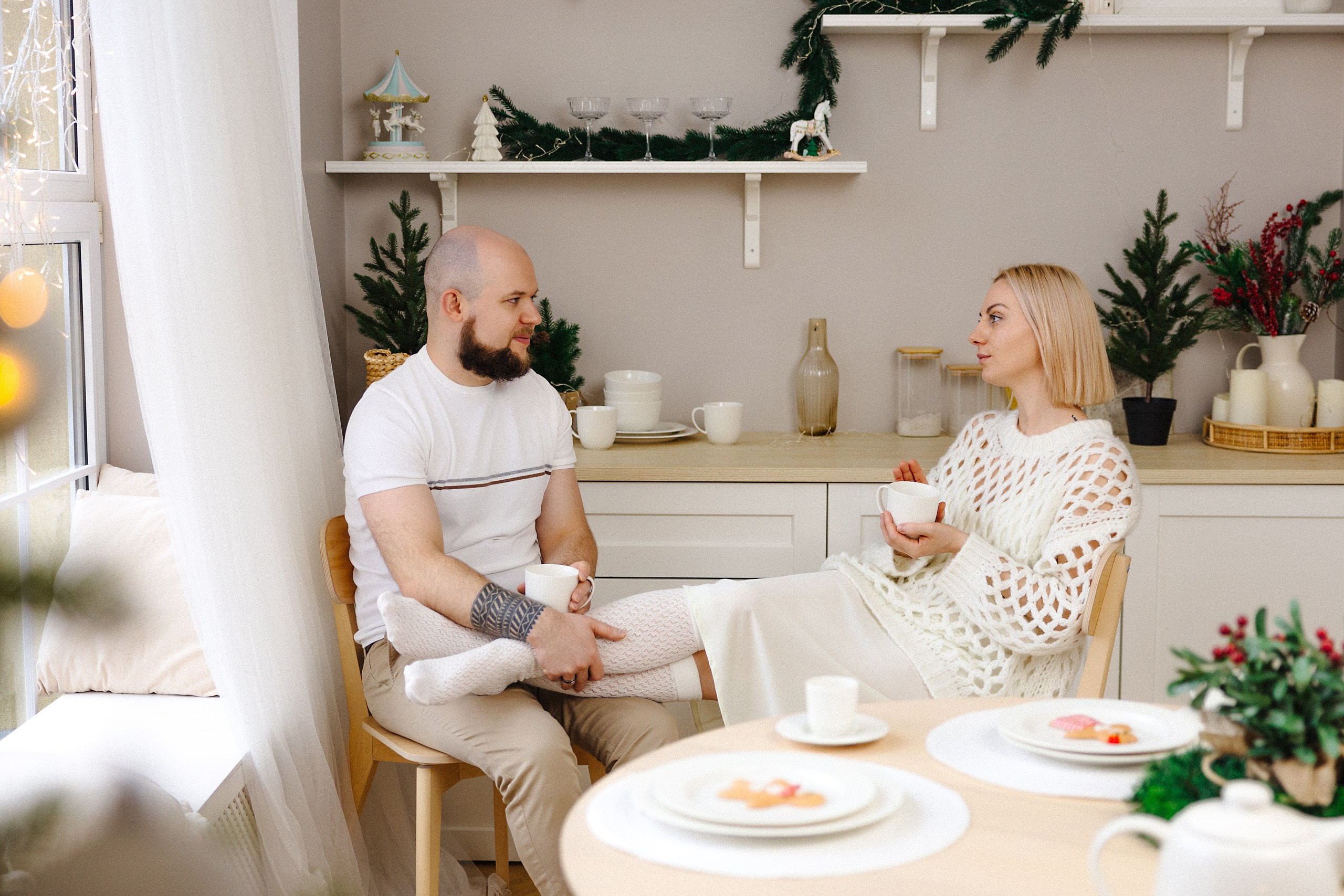 Семейная новогодняя фотосессия в студии в Риге. Евгений Тимофеев | Свадебный и контент-фотограф и видеограф в Риге