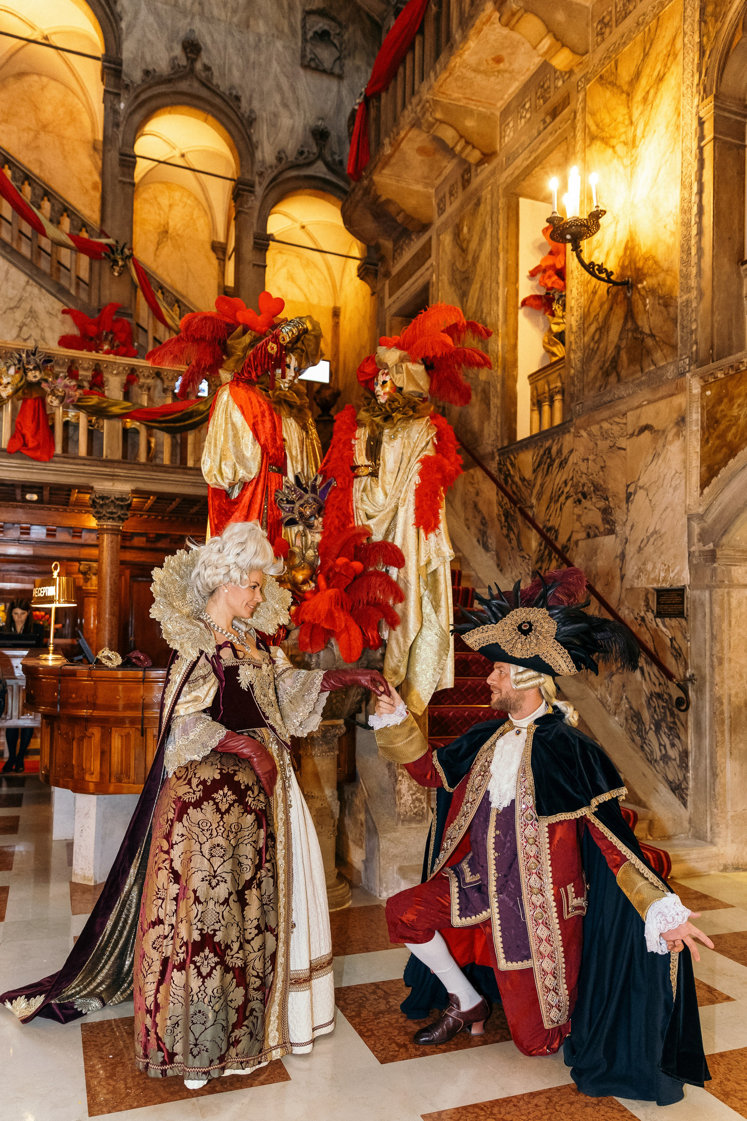 Aleksandr & Ekaterina in venetian carnival
