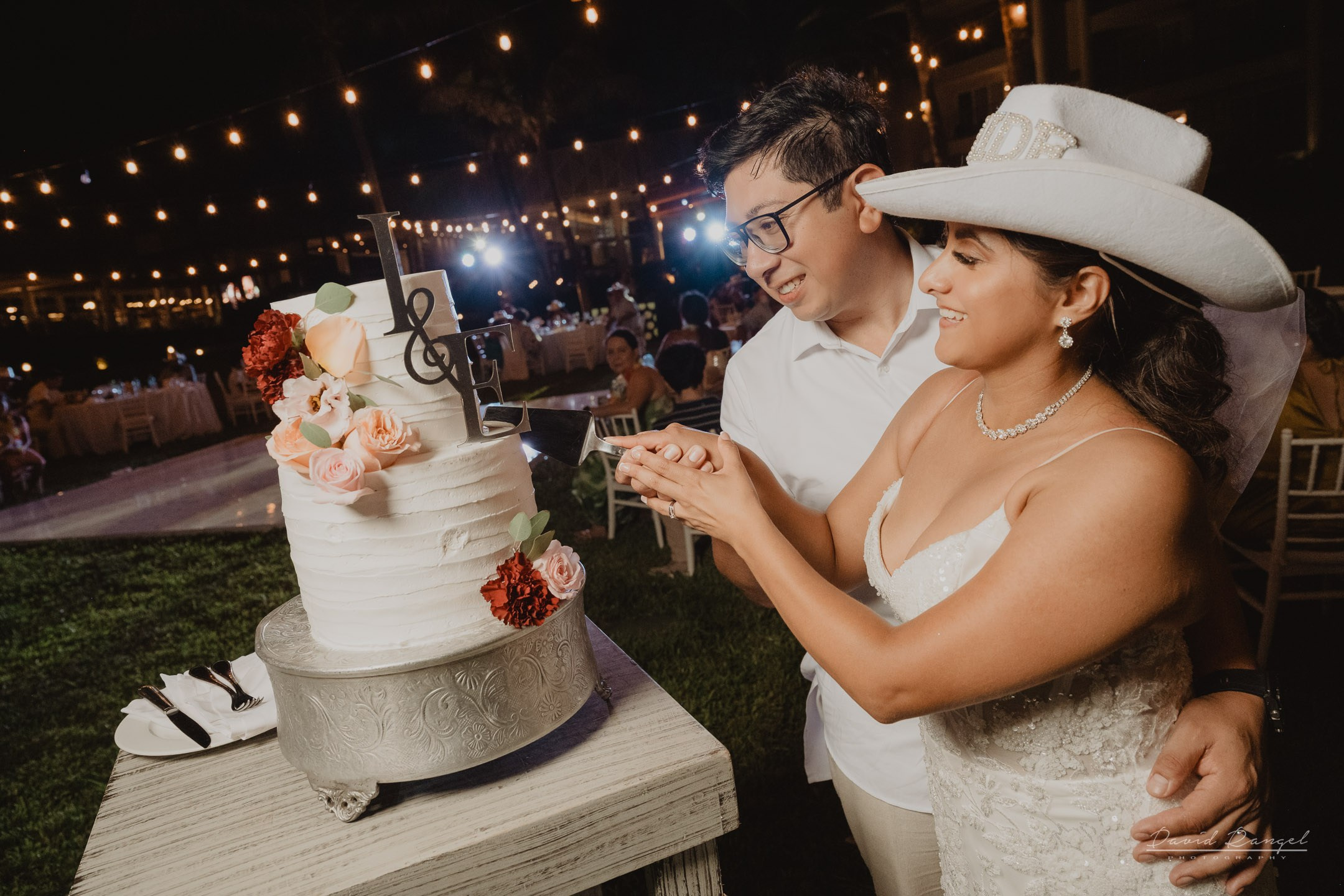 Destination Wedding in the Riviera Maya. Destination wedding photographer based in Cancun and Riviera Maya with service worldwide