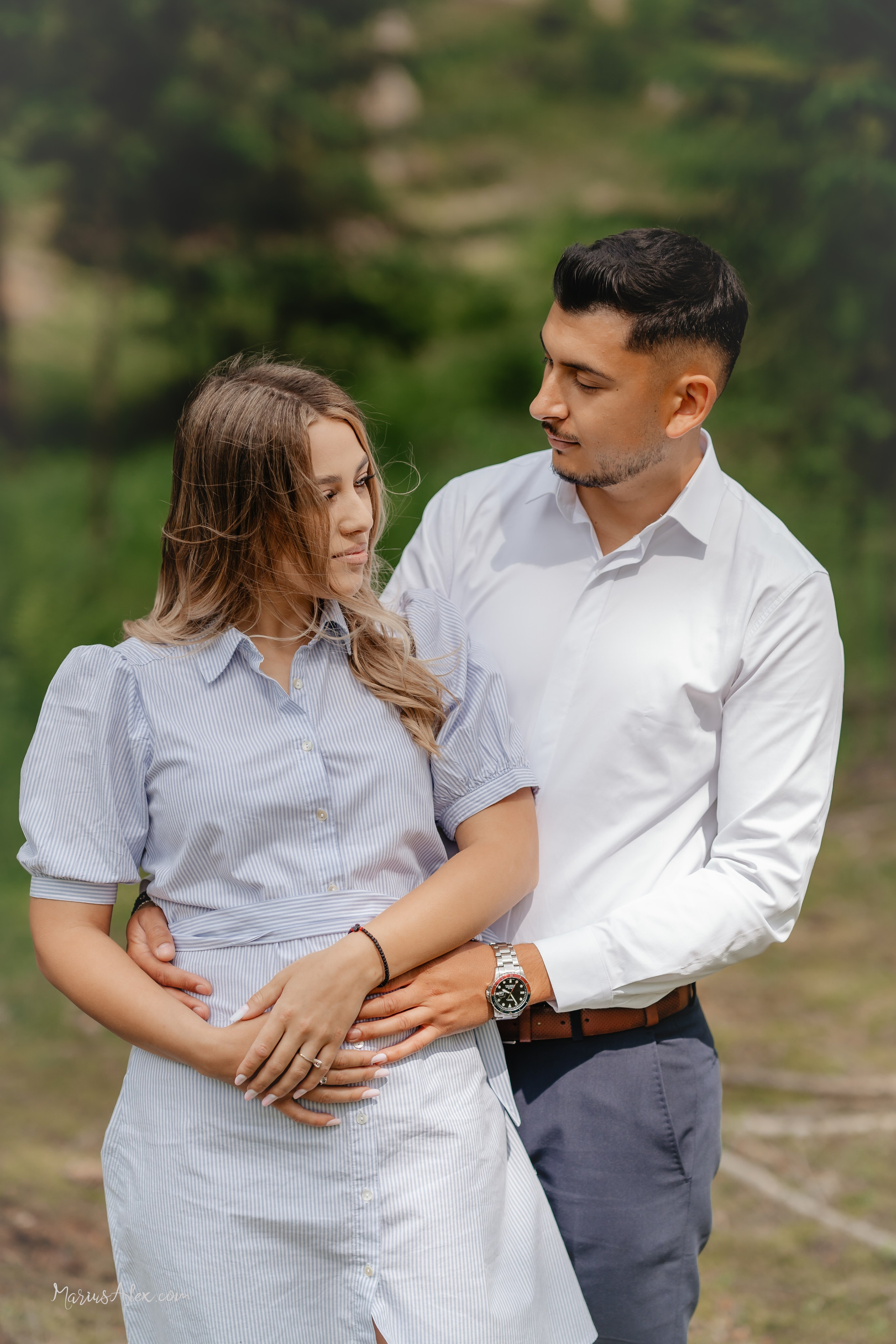 Andreea & Cosmin - O superba sedinta foto. Marius Alex fotograf de eveniment si portret din Suceava