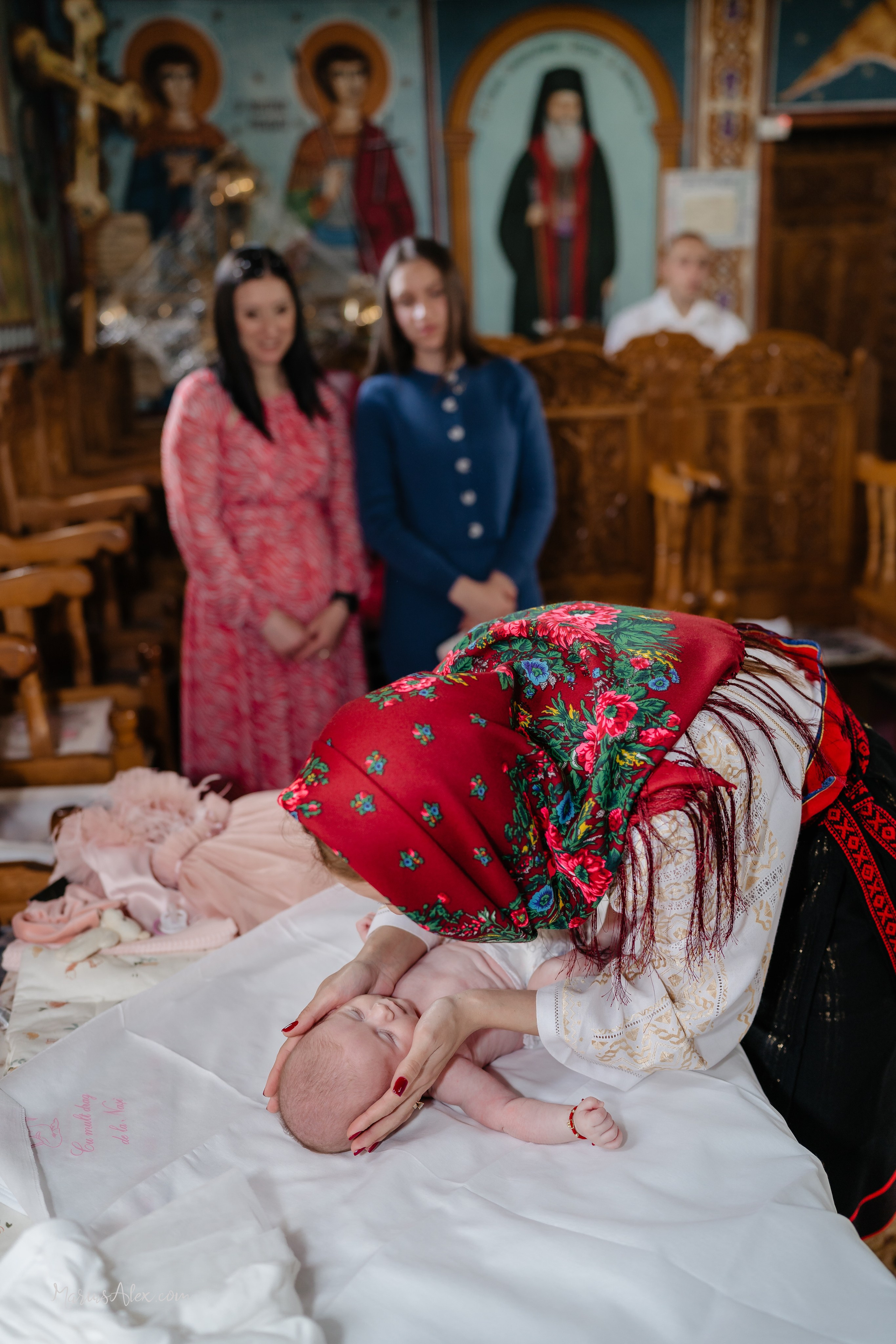 Botezul micutei Iasmina Antonia. Marius Alex fotograf de eveniment si portret din Suceava