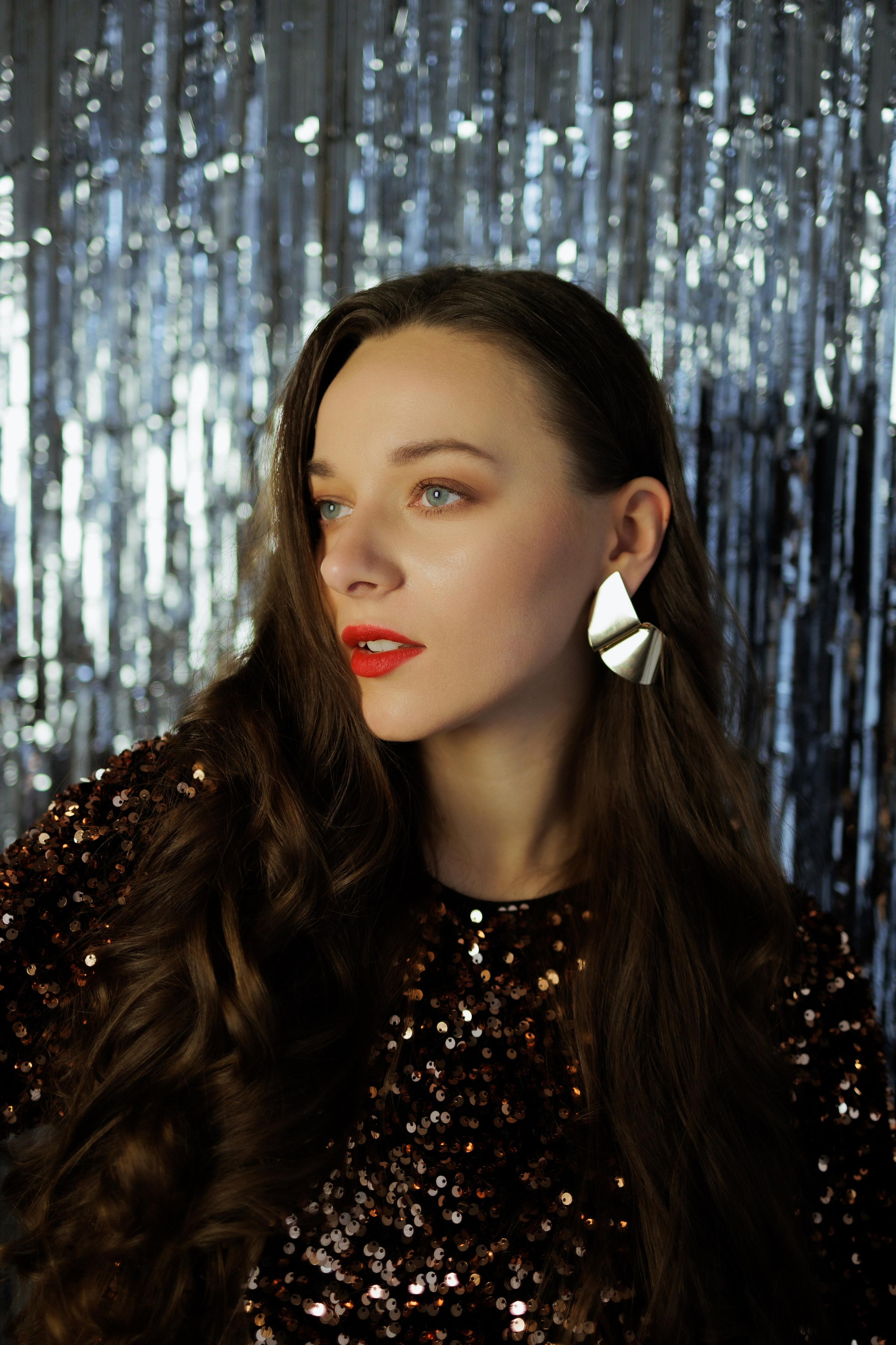 Glamorous Studio Photoshoot. Woman in Black Sequin Dress with Disco Ball. Kristina Kozheltsova- Soulful Portrait&Lifestyle&Love Story Photographer in Leipzig, Germany