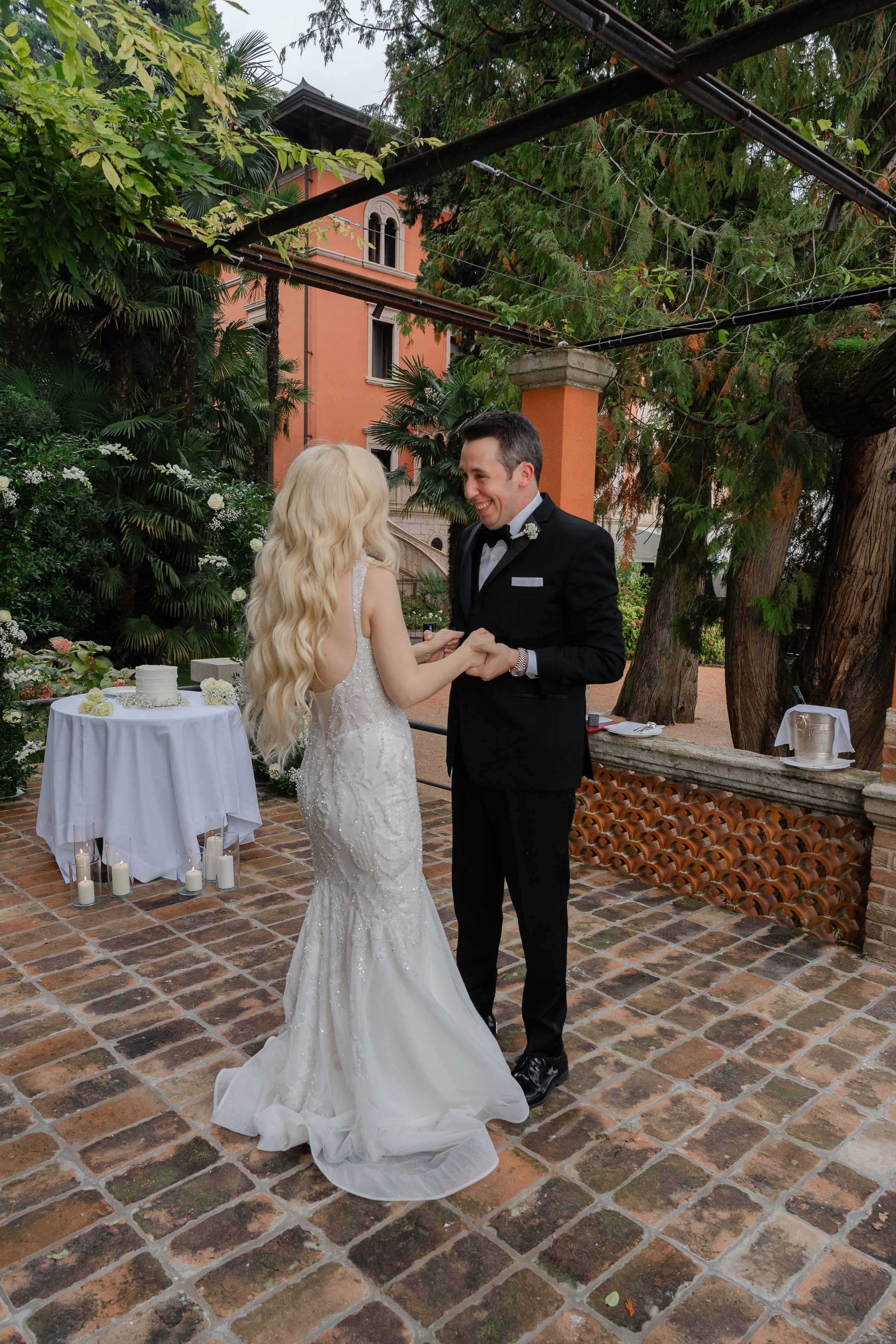 LINDSEY AND ROBERT _LAKE GARDA. PHOTOGRAPHER IN ITALY