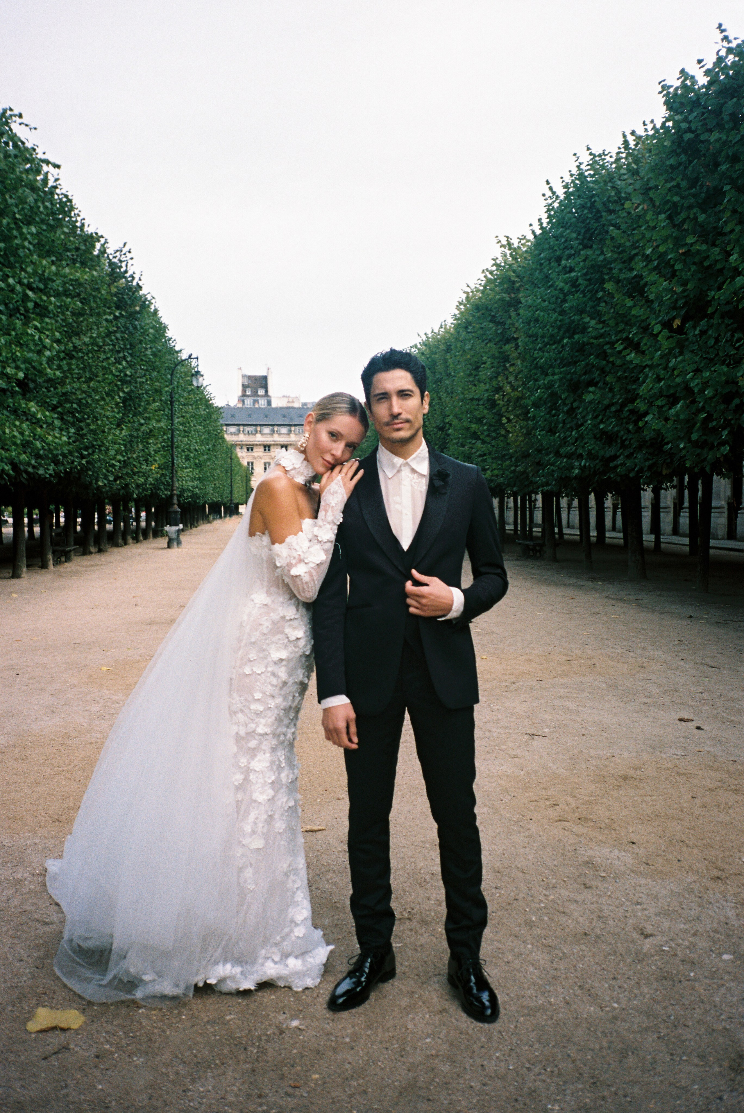 Romantic Photoshoot in Paris — Paris, the City of Love
