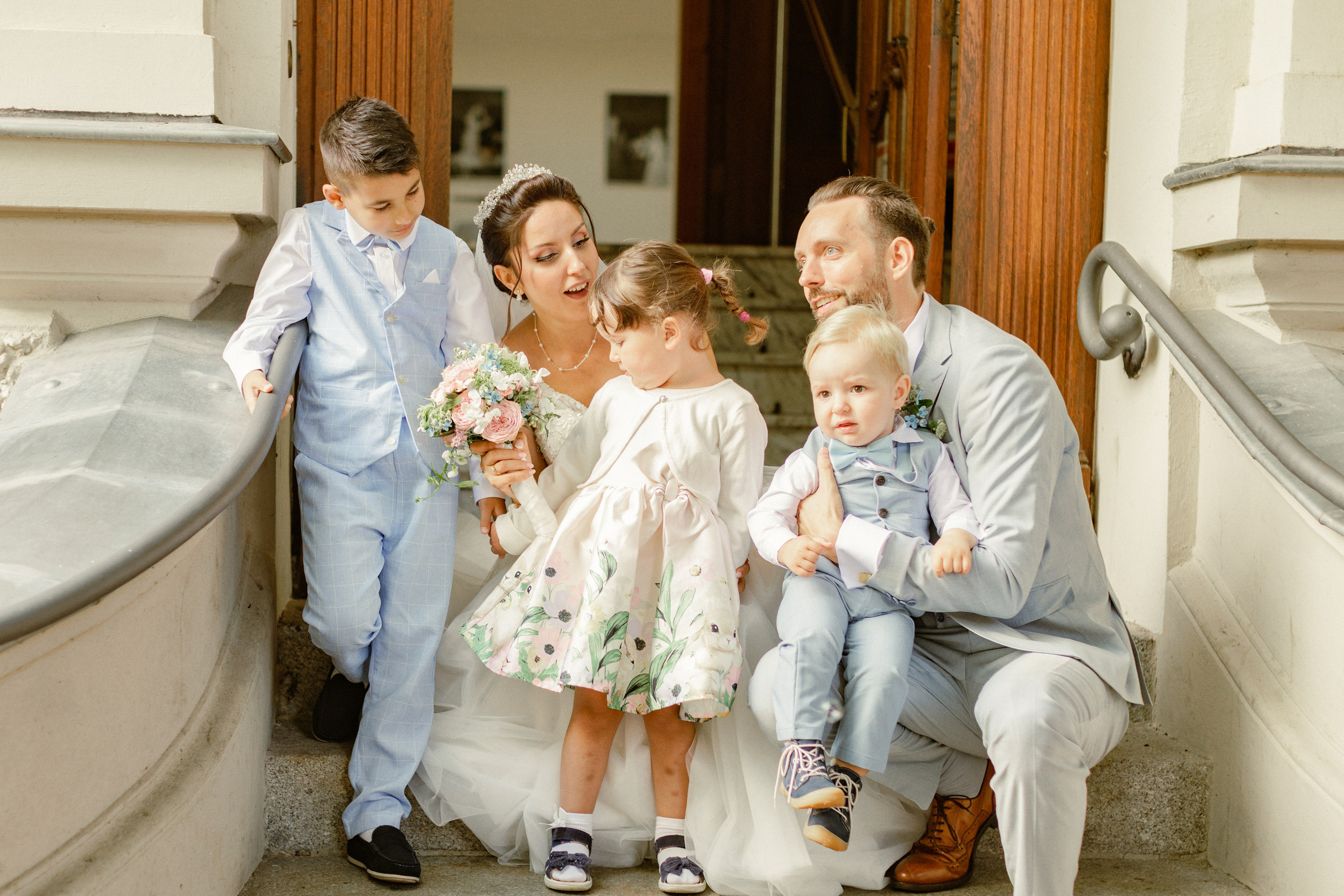 Hochzeitsfotografie in der Weißen Villa Elmshorn | Historischer Charme in Schleswig-Holstein. Hochzeitsfotograf und Hochzeitsvideograf aus Hamburg | Roka21Film