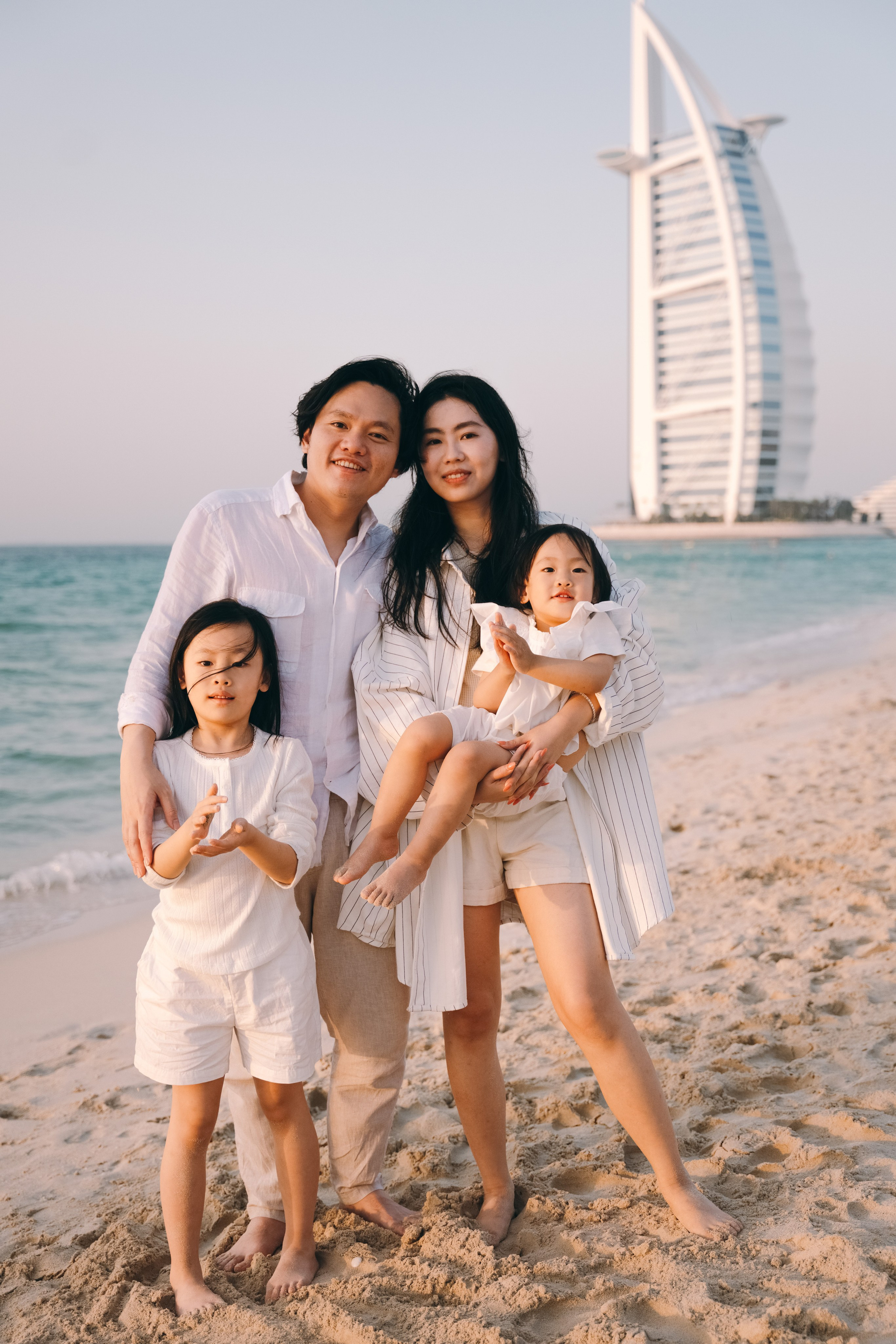 Wavy beach day. Angela Iakovleva — Family Photographer in Dubai