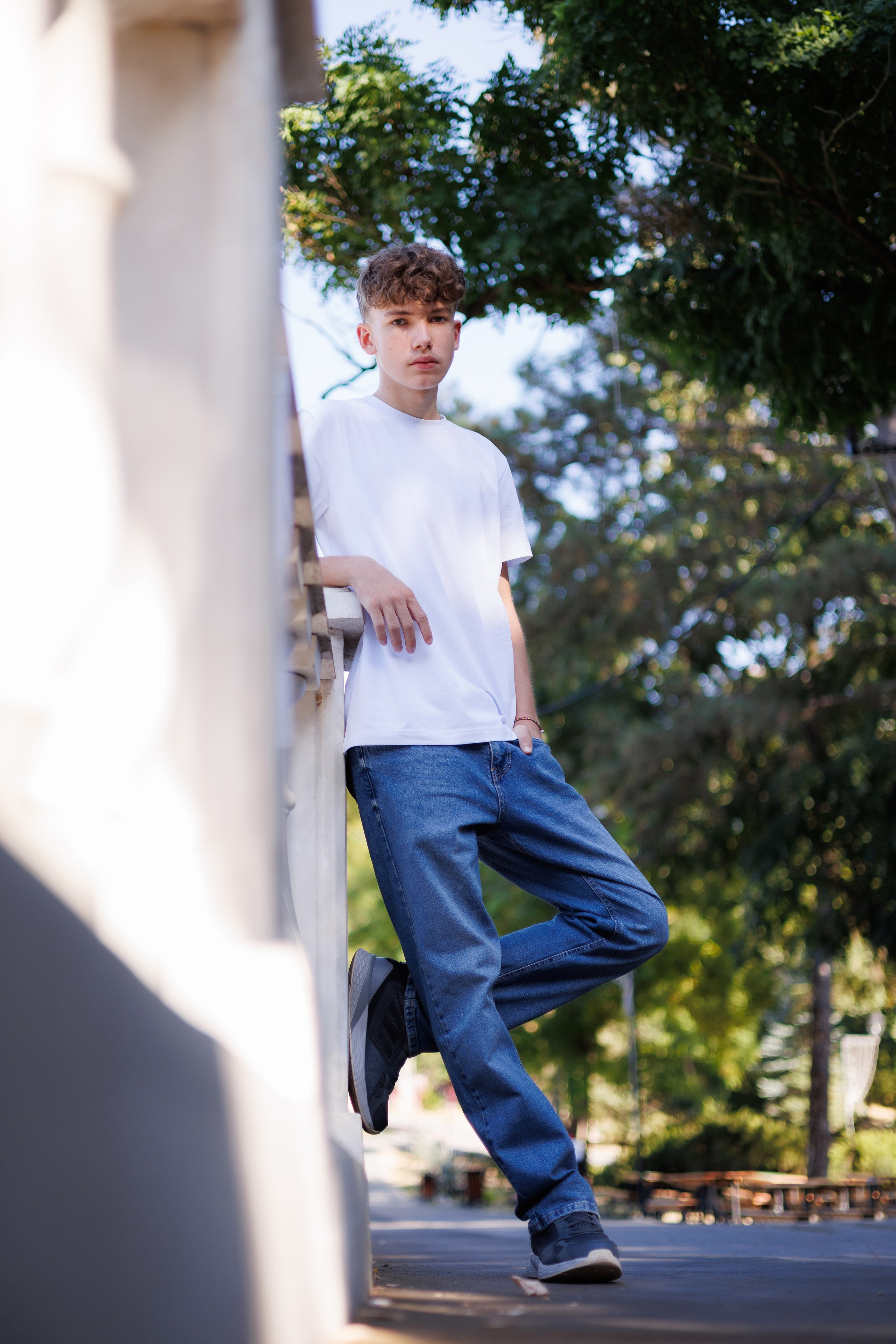 Фото у перил моста. Кишиневские красивые места. 