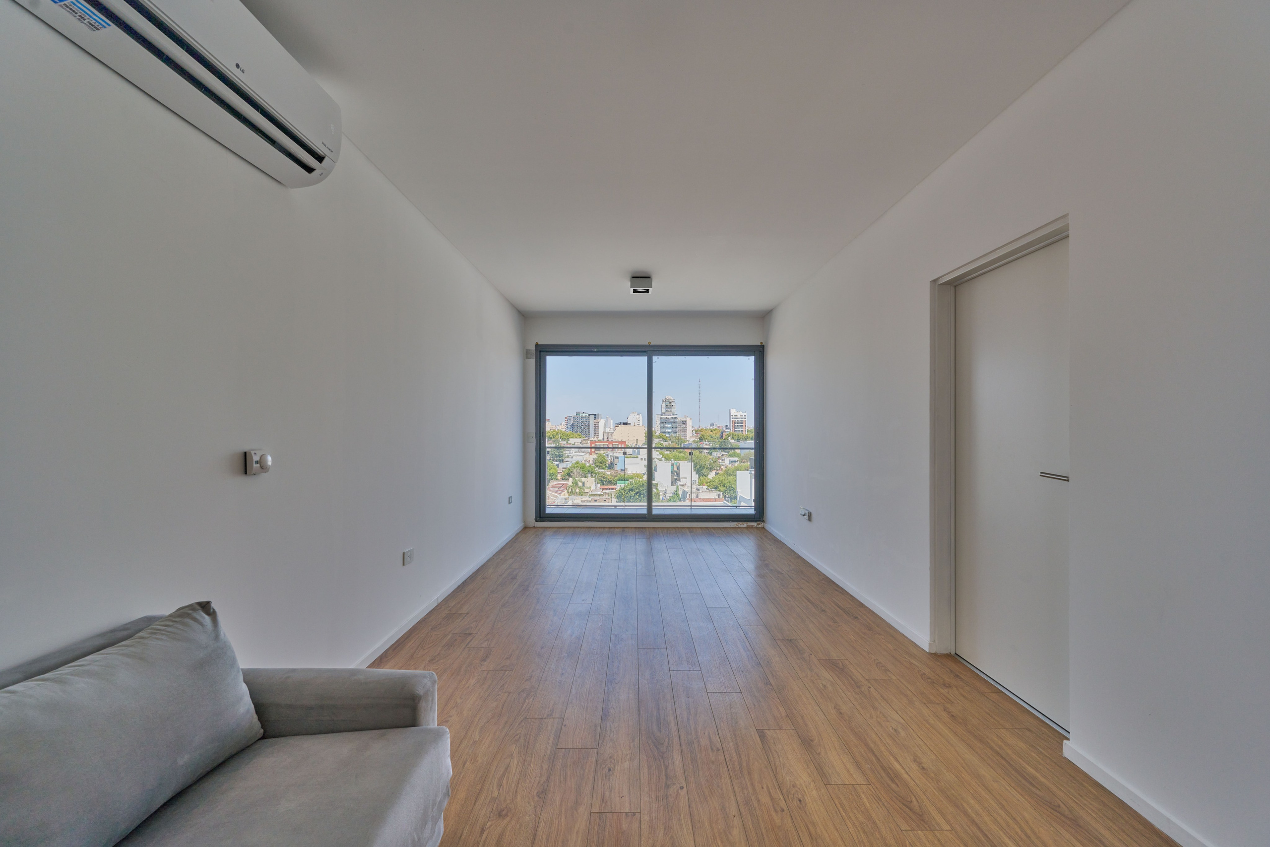 23 03 06. Fashion, portrait, interior photography. Valencia, Spain. Dmitry Ivanov. Retrato, fotos de interiores