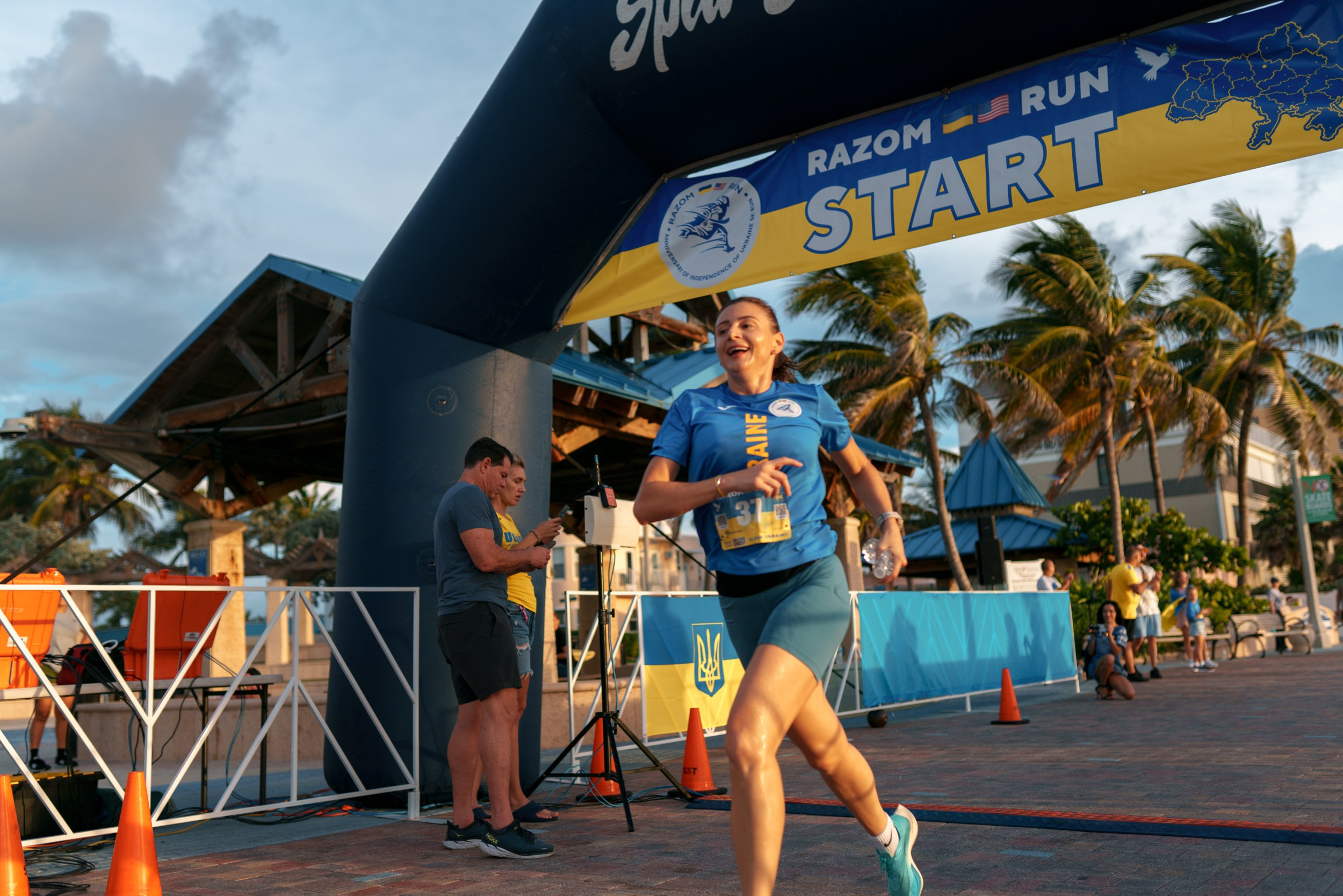 RAZOM RUN. ФОТОГРАФ ФЛОРИДА МАЙАМИ