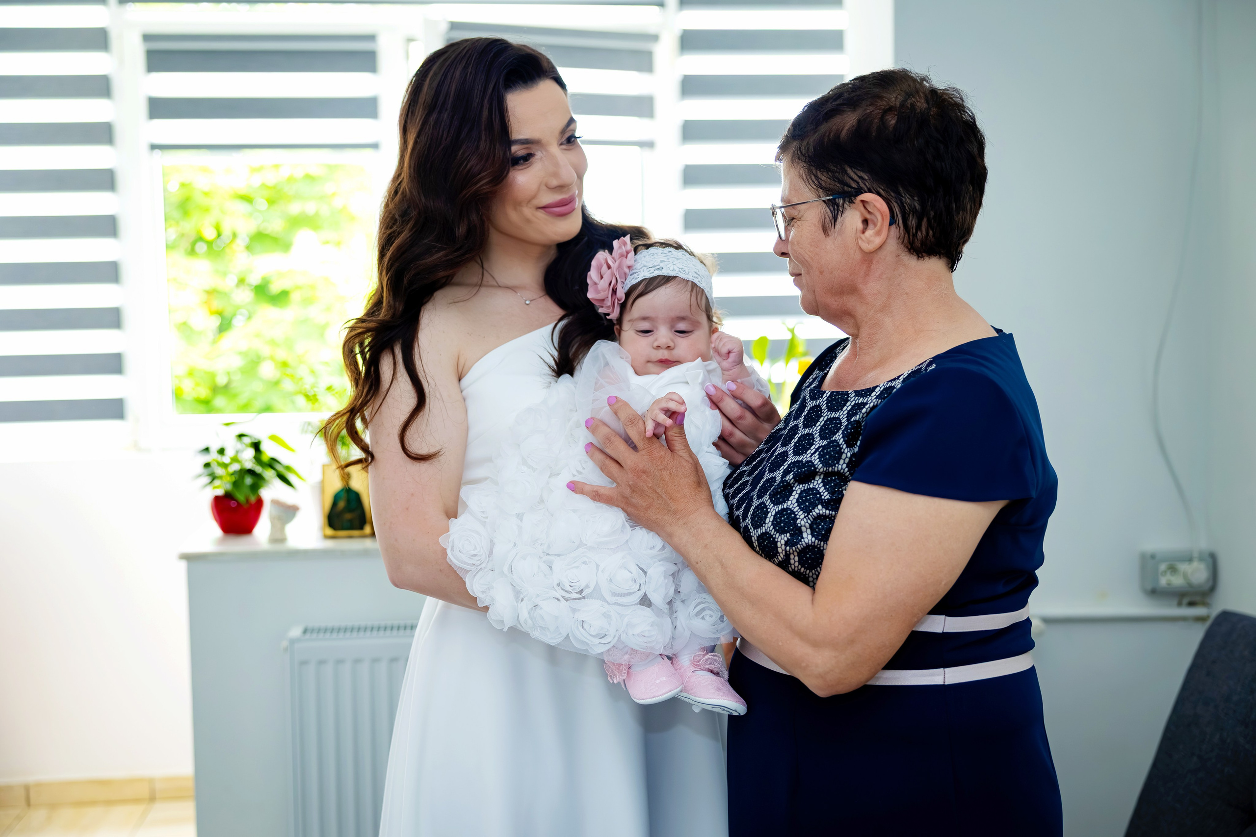 Iris Stefania. Moments By Gub