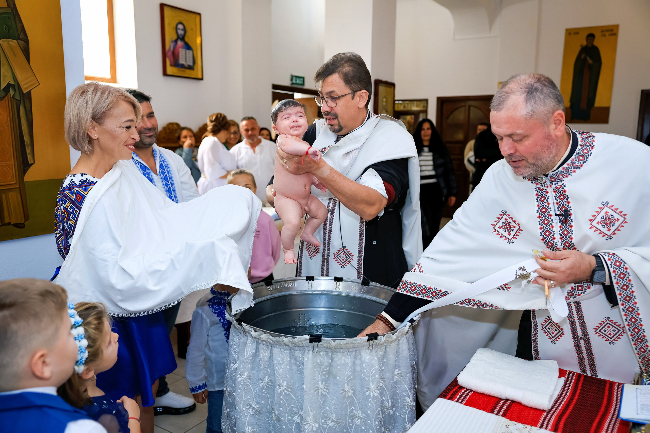 Andrei Sebastian. Moments By Gub