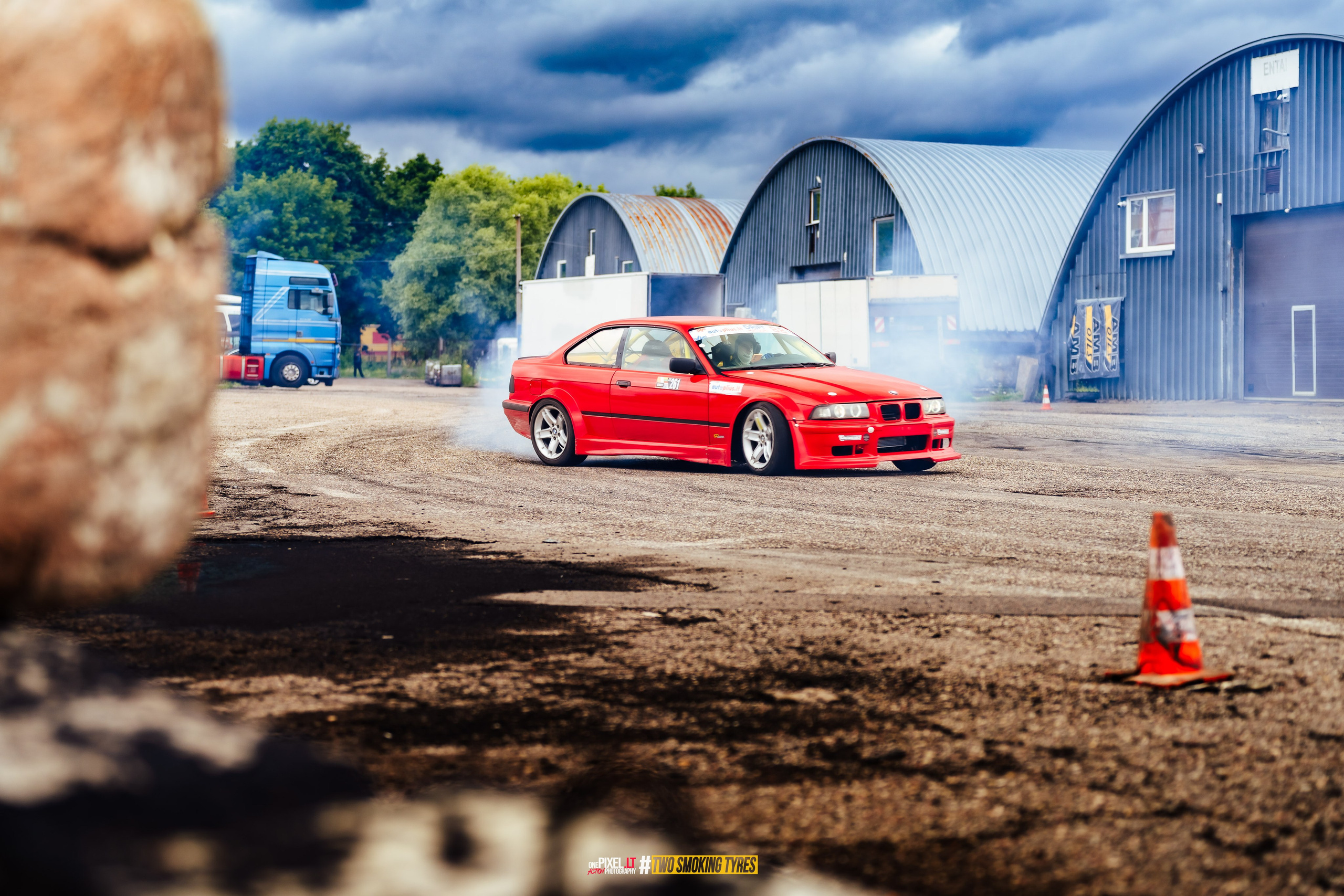 Side to Side #DRIFTDAY. OnePIXEL