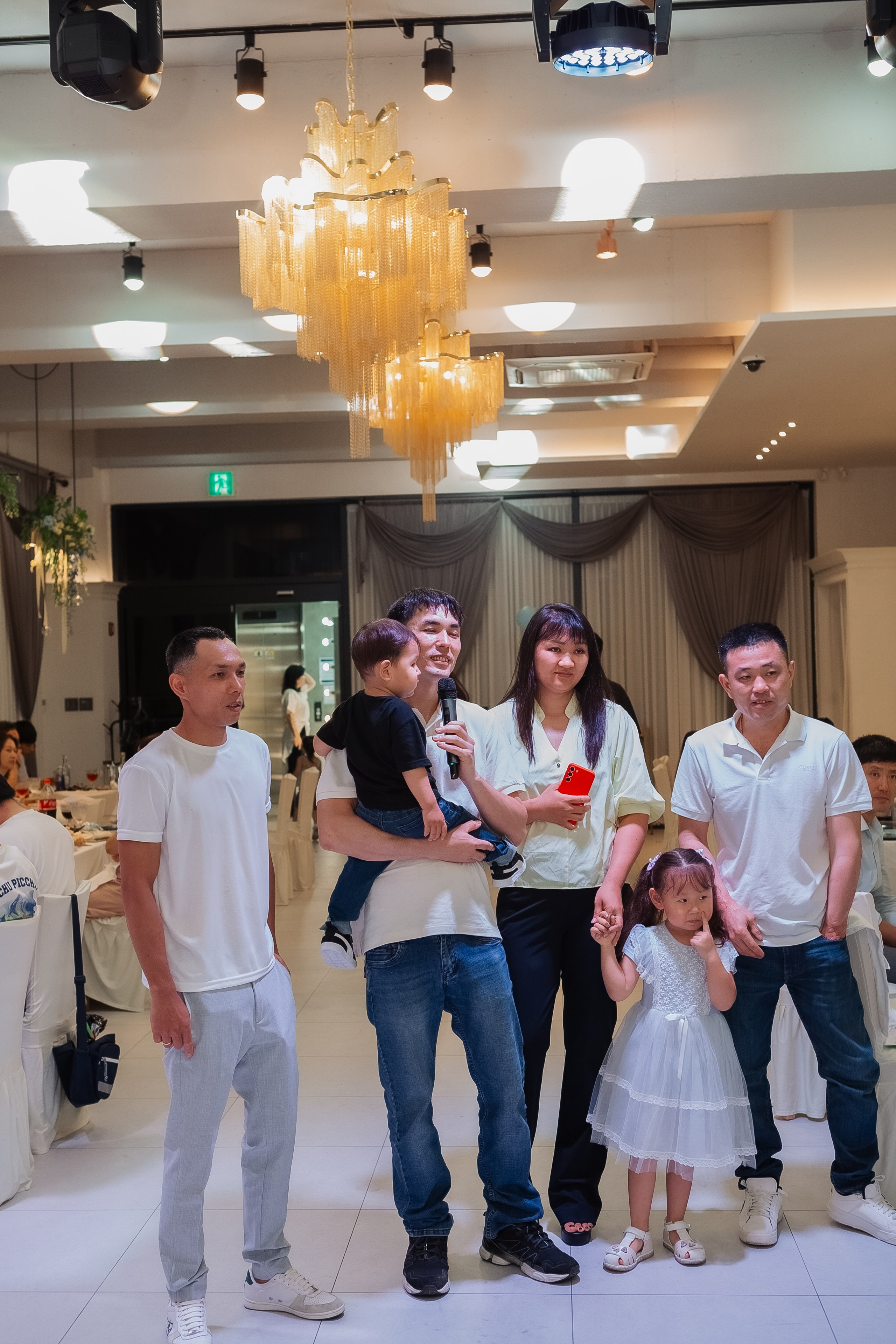 Тео дома и в ресторане. Фотограф беременности, ньюборн и годовасиков в Корее Жанна Хан