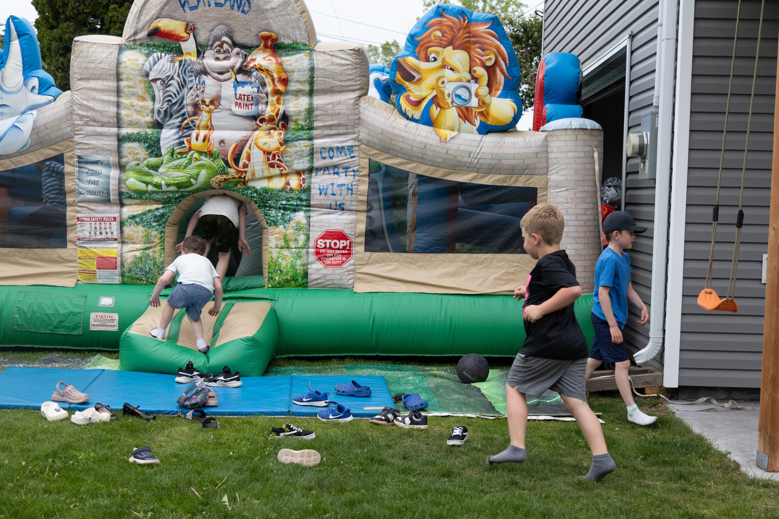 Olivia’s Birthday June 2025. Toronto Portrait Photographer Lena Lac