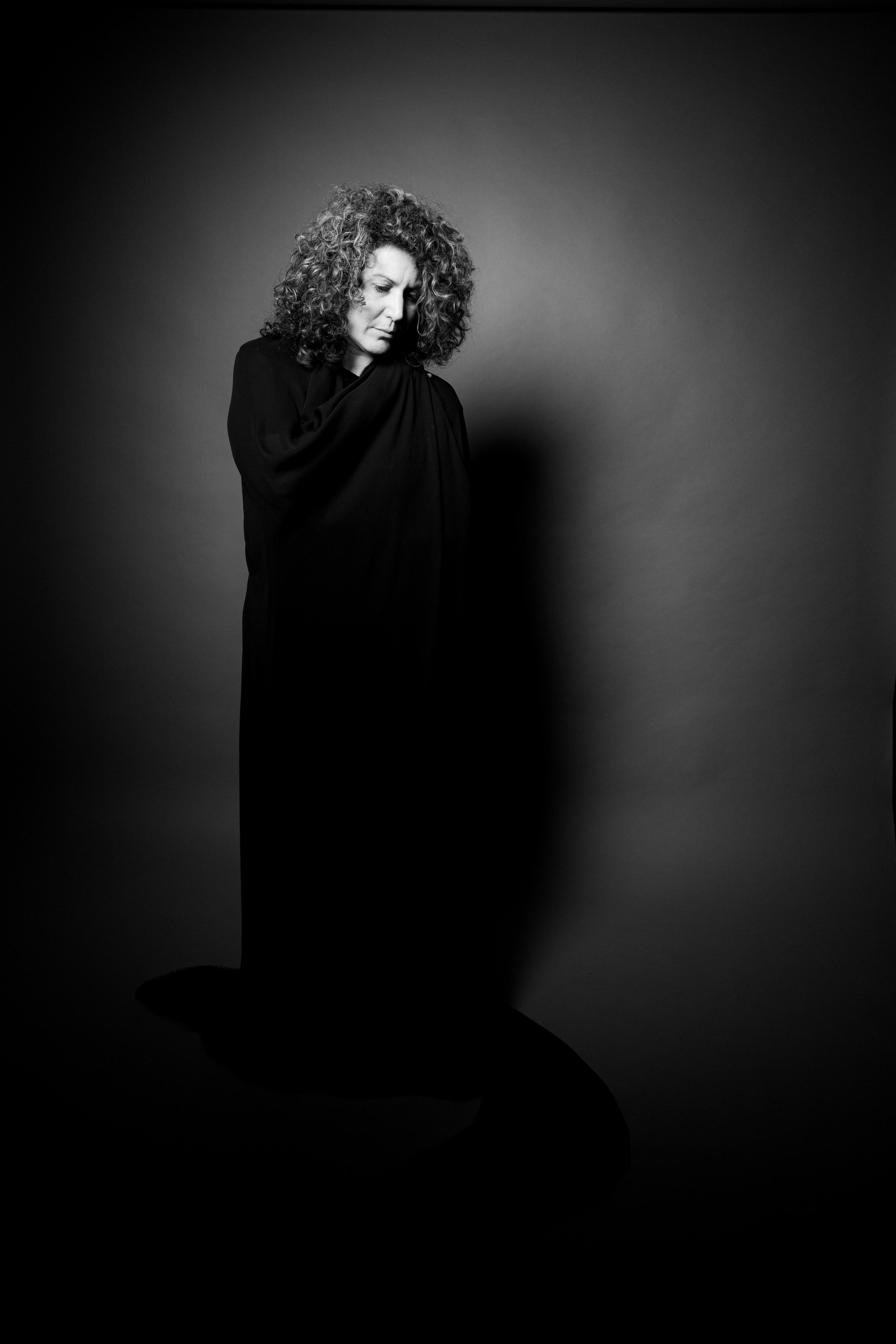 Madern-Danci. Anastasia Shapoval violoniste et photographe. Paris — Bourges