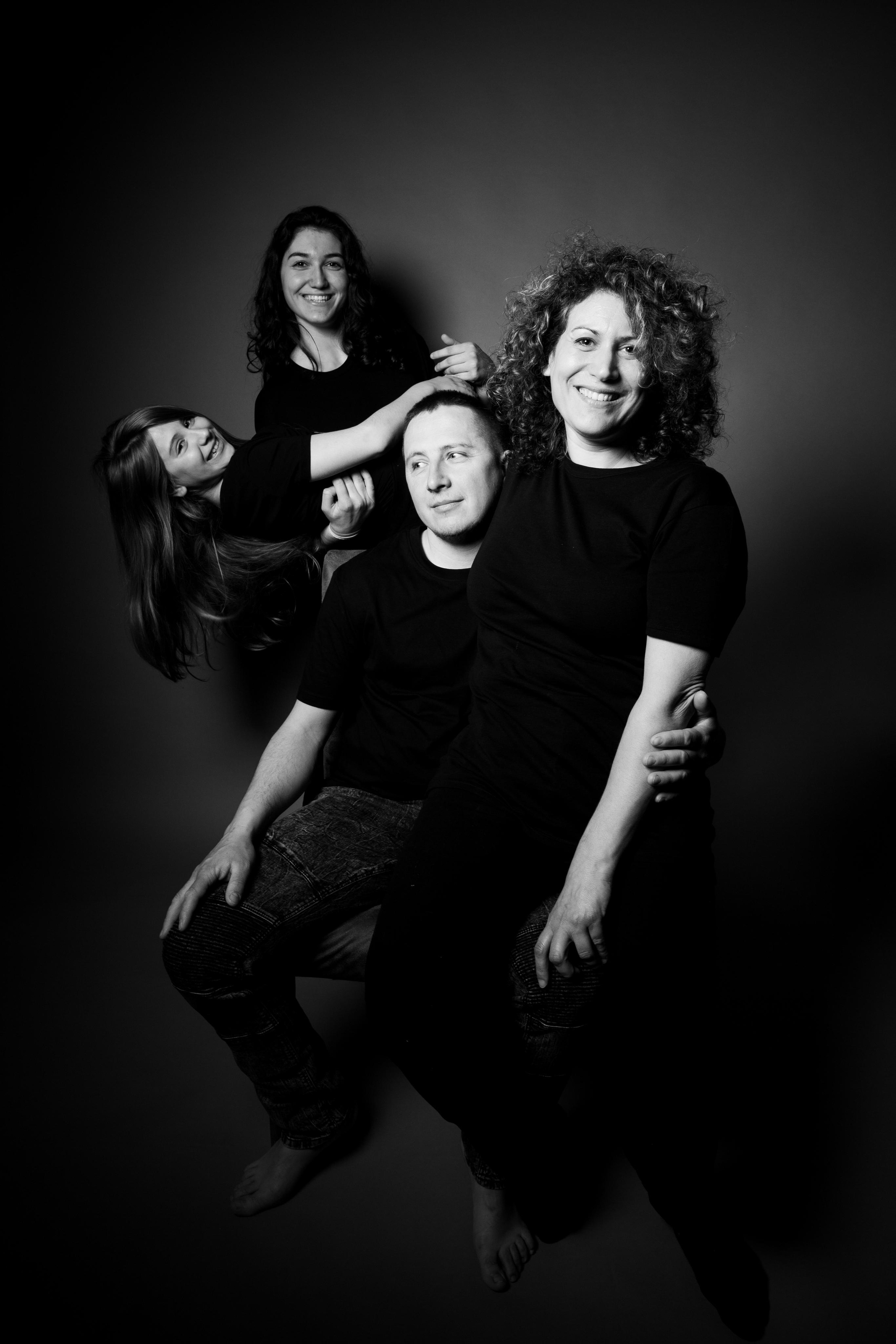 Madern-Danci. Anastasia Shapoval violoniste et photographe. Paris — Bourges