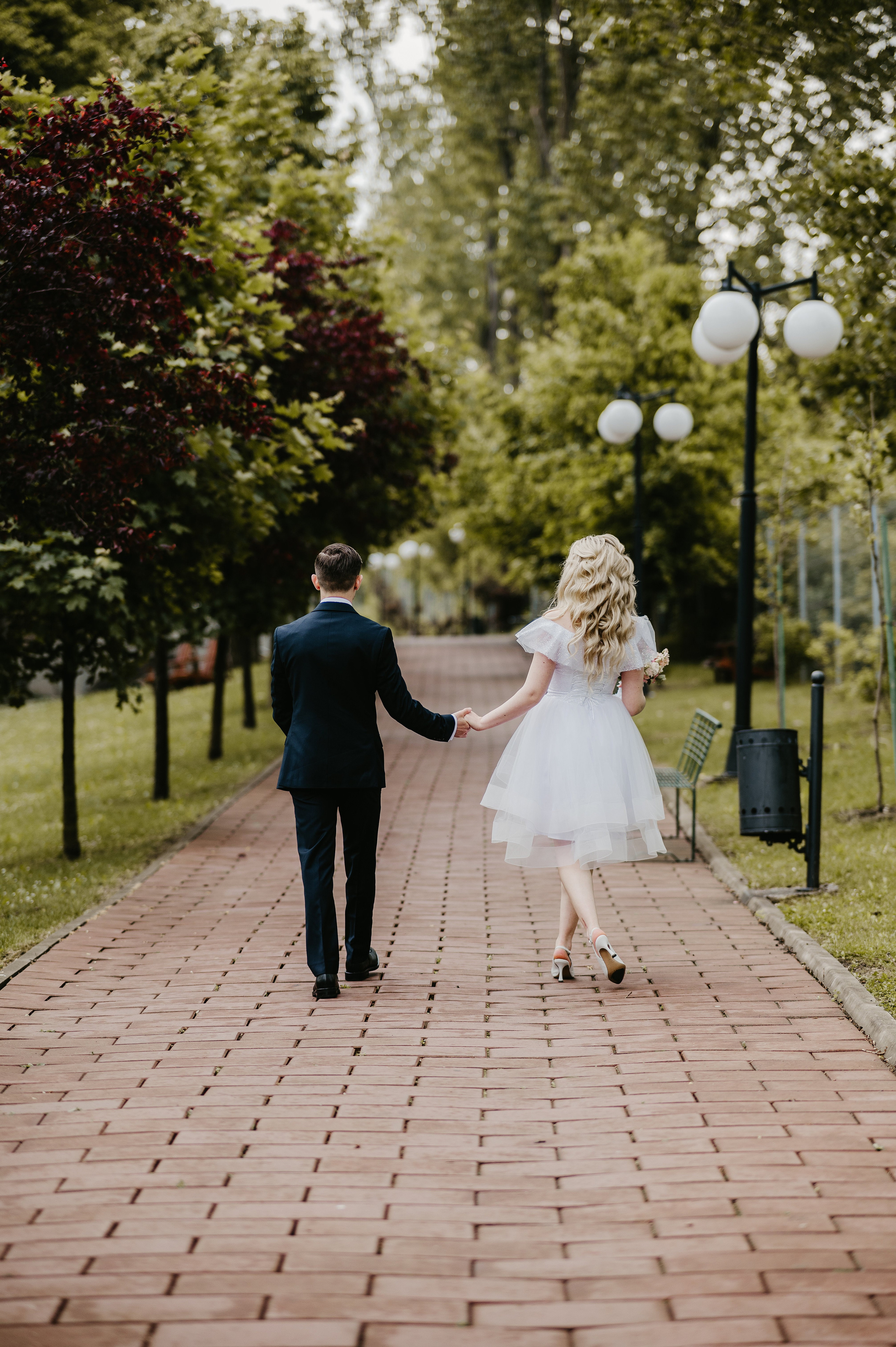 Cununie civila sub cerul ploios - Vezi fotografiile. Valentin Melen - fotograf de nunta 🤍