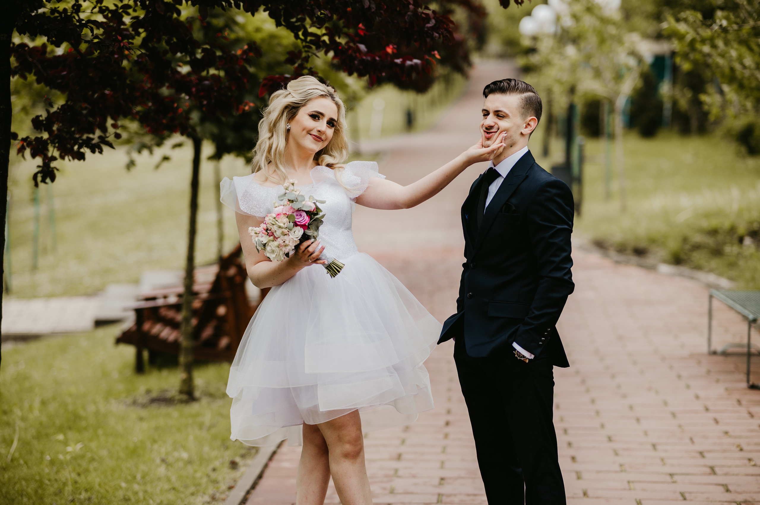 Cununie civila sub cerul ploios - Vezi fotografiile. Valentin Melen - fotograf de nunta 🤍