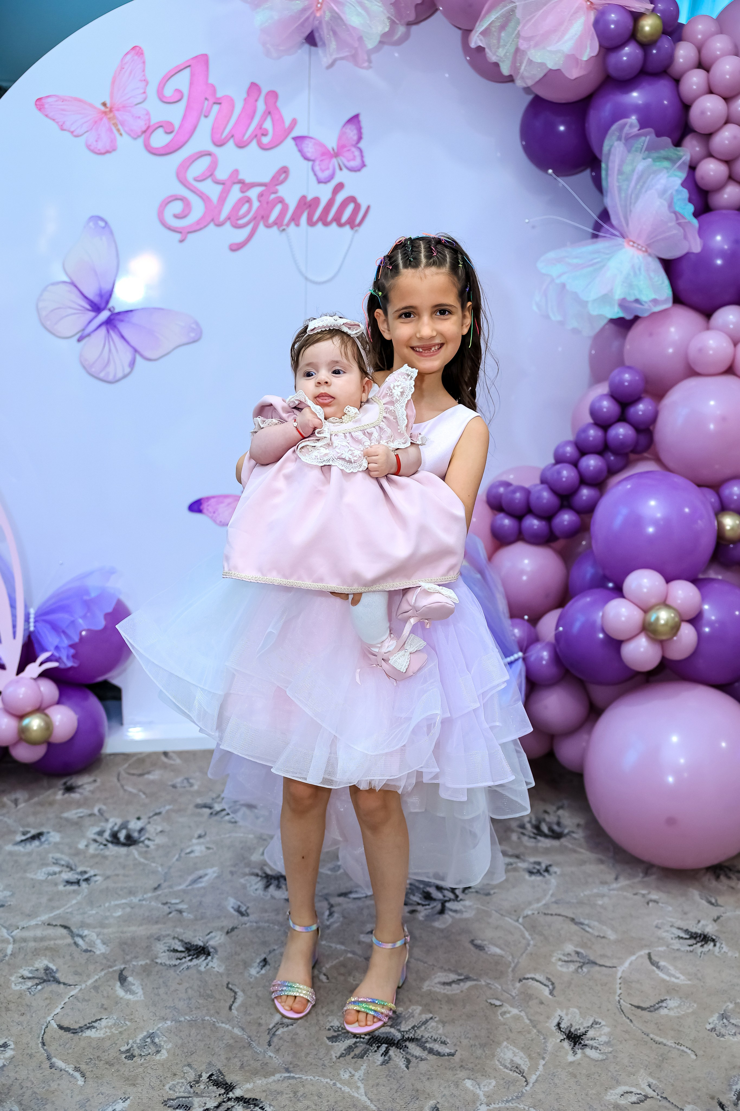 Iris Stefania. Moments By Gub