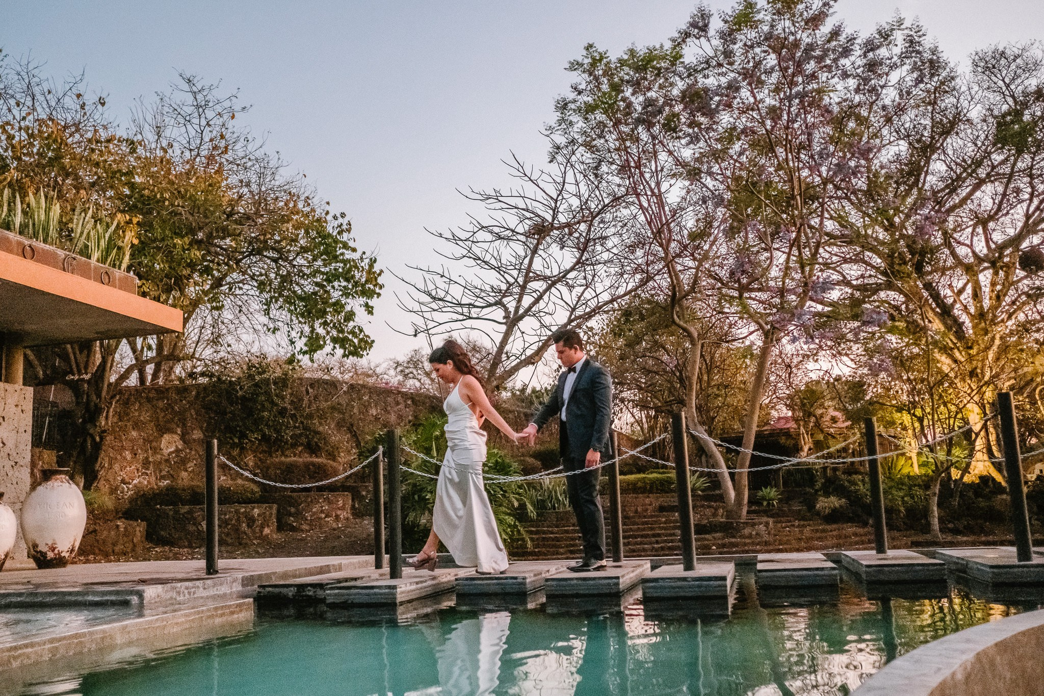 Yenisel & Raul / Tepoztlan. Wedding and family photographer in Mexico City