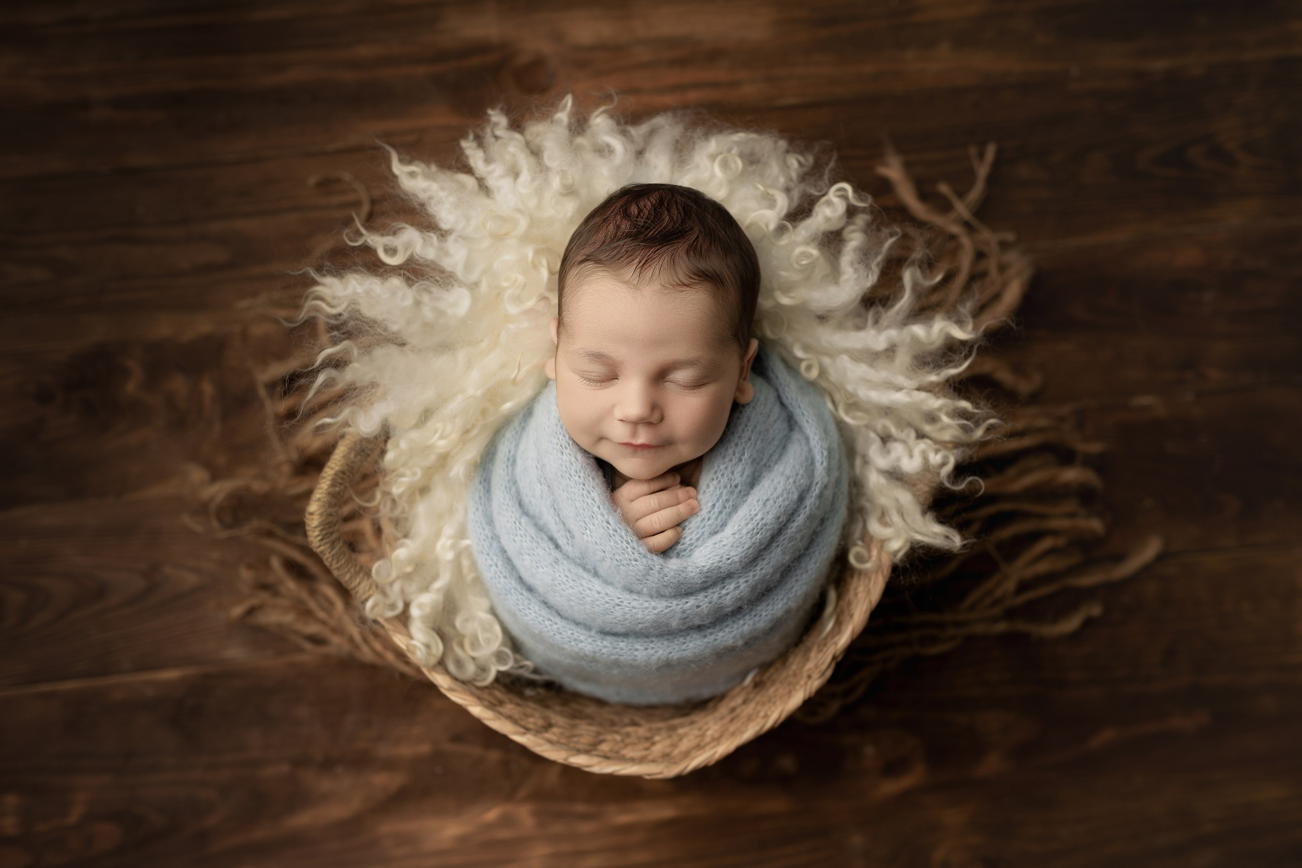 Esu Aleksandra naujagimių ir kudikių fotografė iš Vilniaus