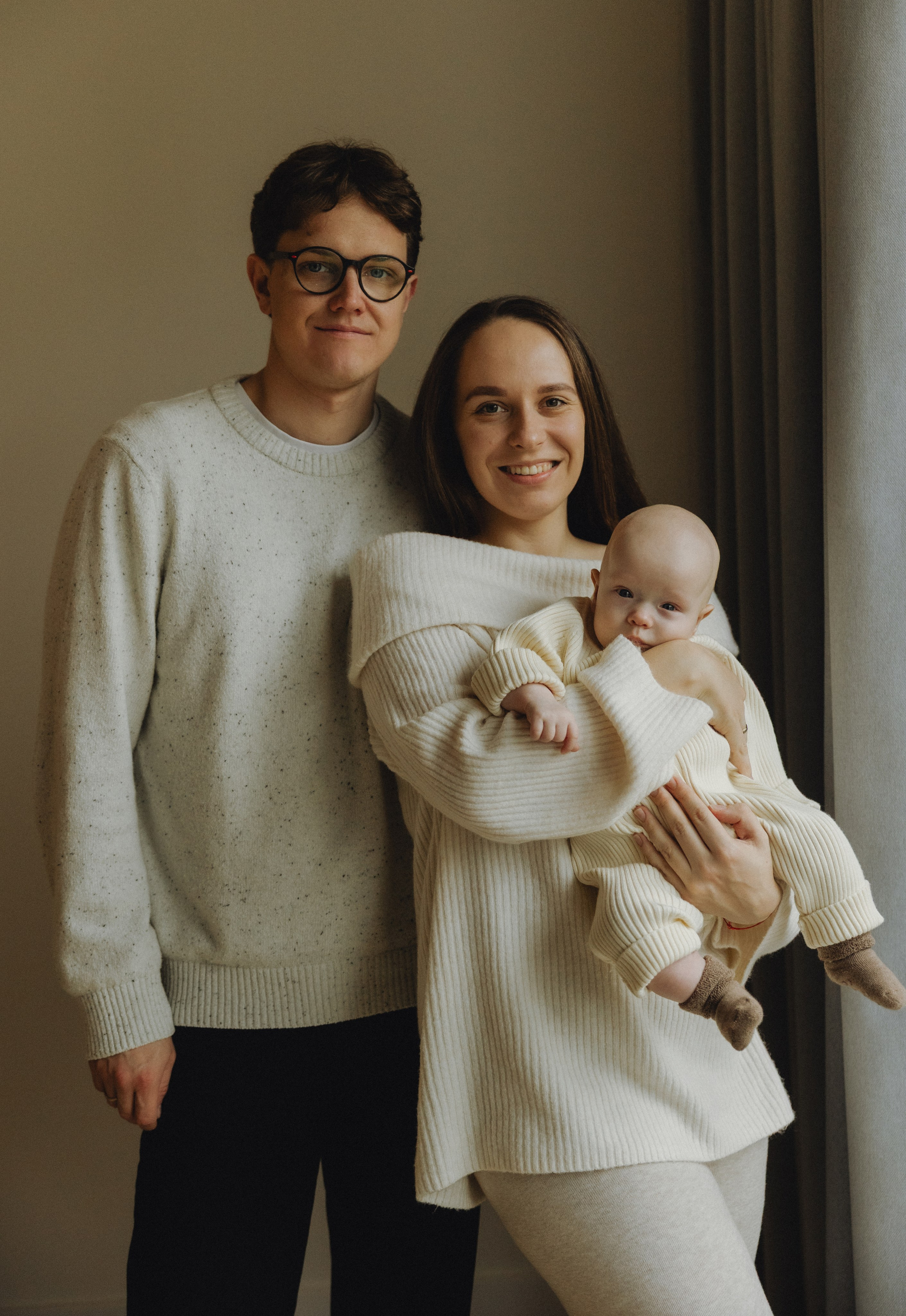 Naujagimio fotosesija namuose | 2025. Vestuvių ir šeimų fotografė Lena Bondarenko / belove photo