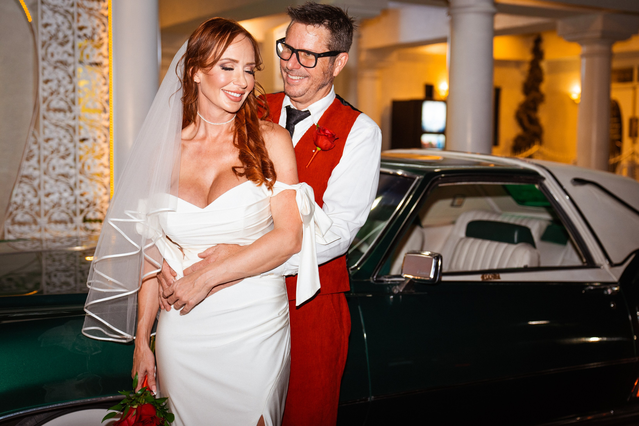 Rebecca&Todd. Wedding & elopement photographer Viktoriya Kravtsov. Las Vegas