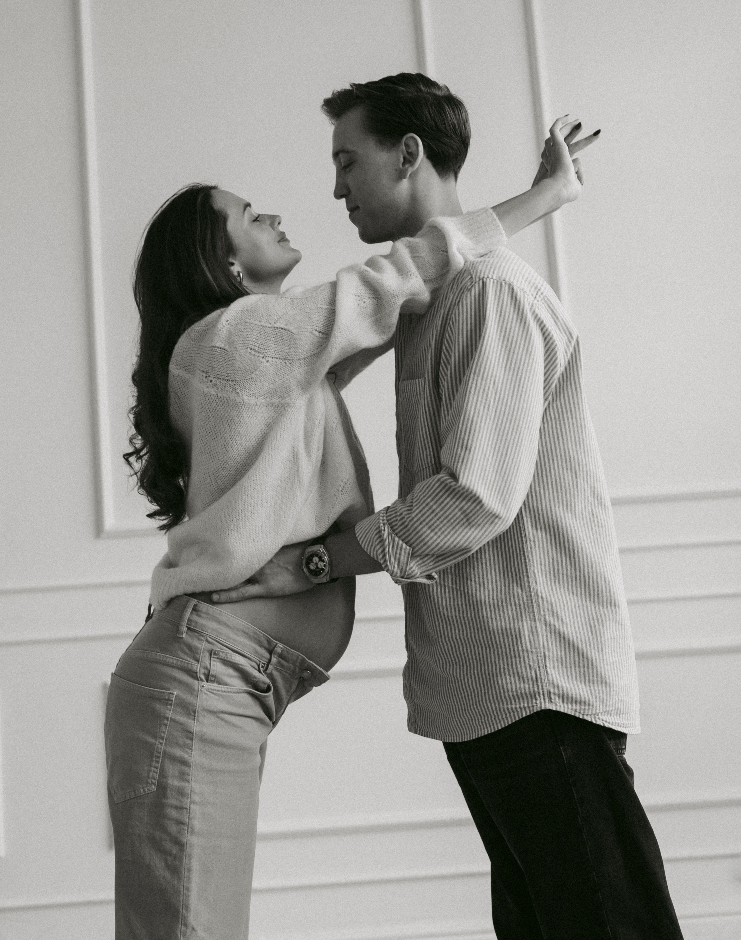 Ieva ir Žilvinas | Moderni laukimo fotosesija studijoje. Vestuvių ir šeimų fotografė Lena Bondarenko / belove photo