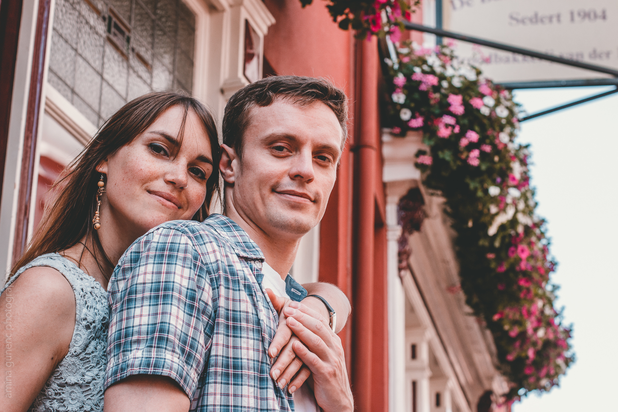 Victor & Anna. Lovestory. Amina Gunenc - bruiloft- en familie fotograaf in Nederland