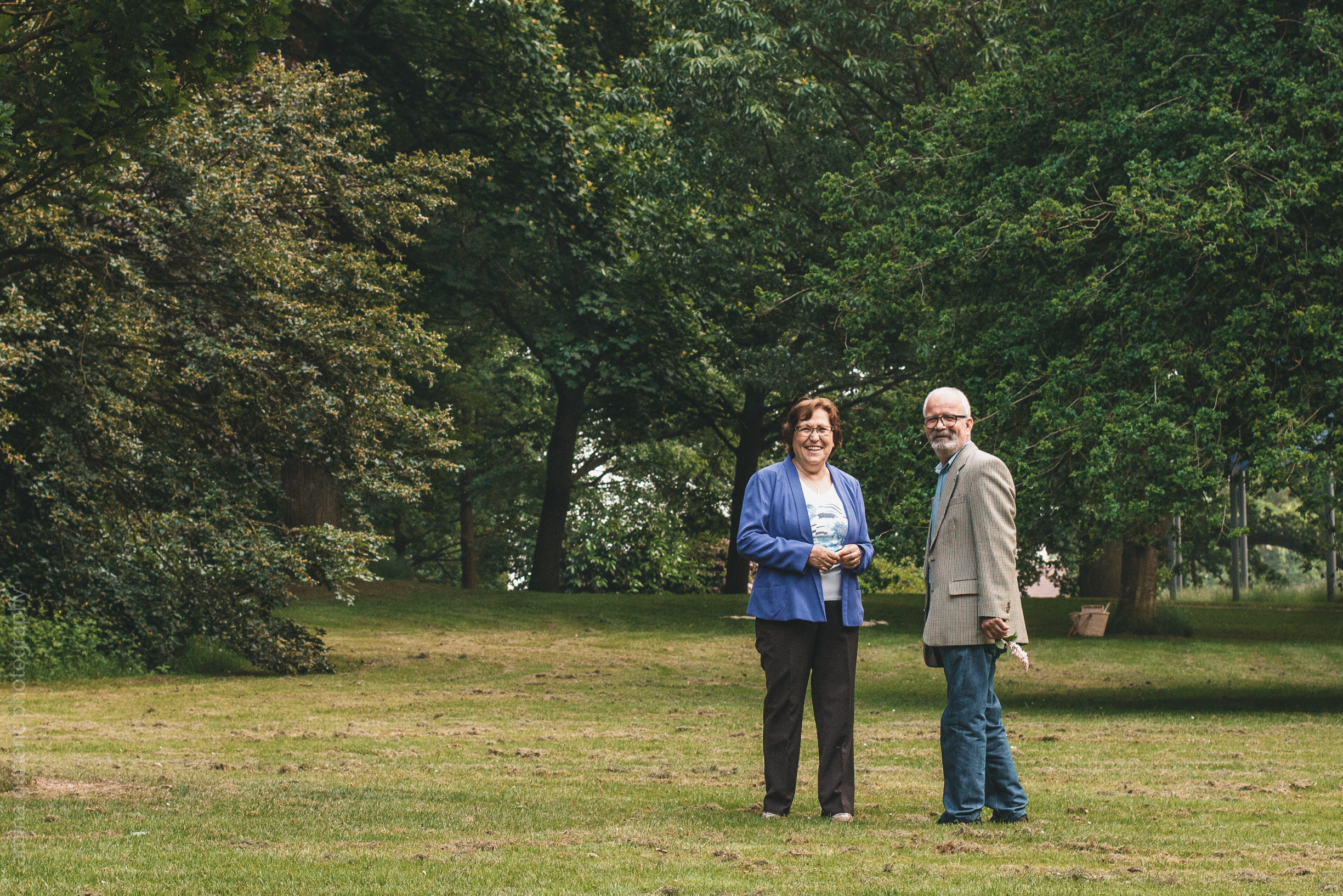 About one life-long LOVEstory. Amina Gunenc - bruiloft- en familie fotograaf in Nederland