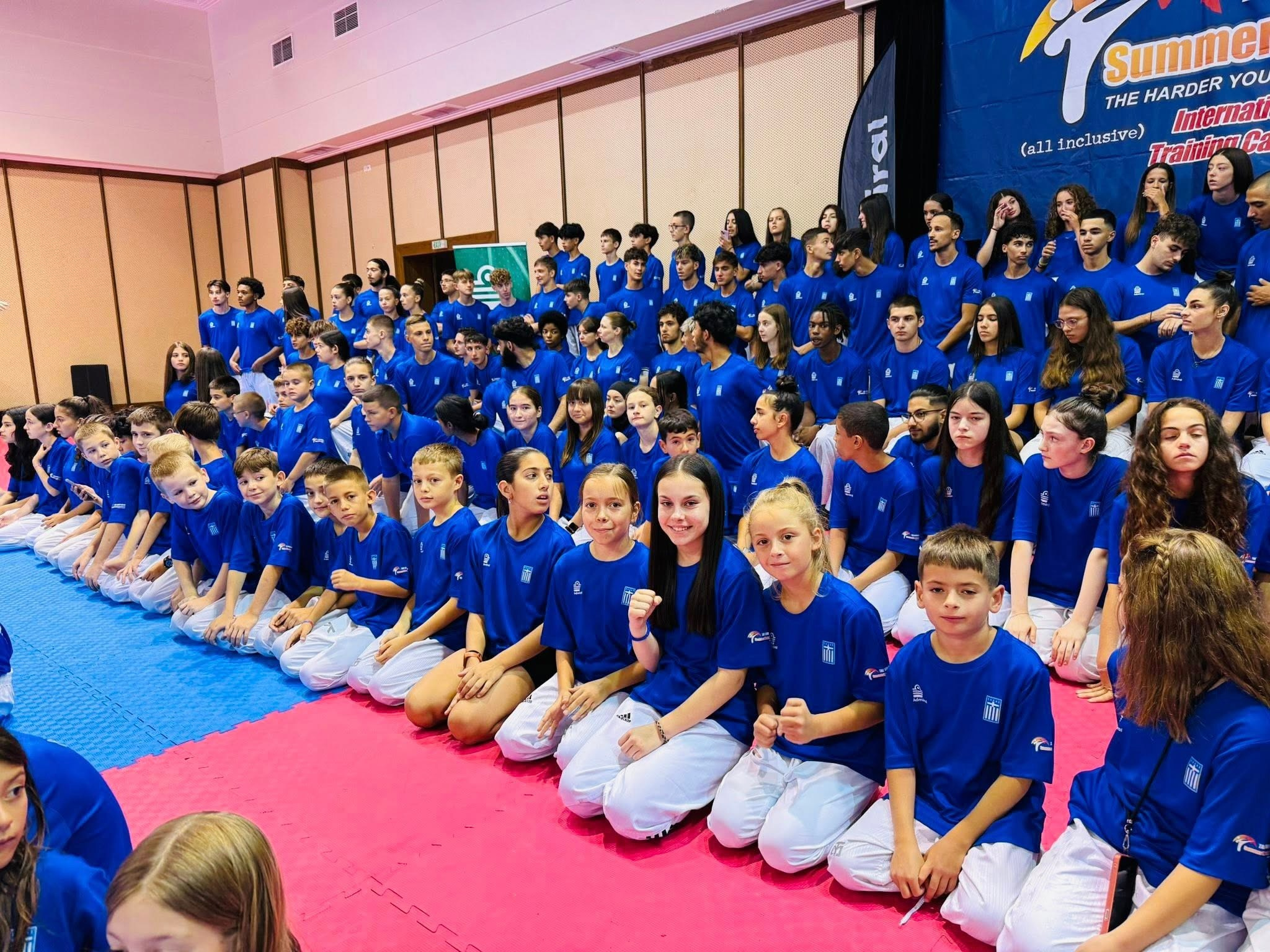 СПОРТНИ КЛУБОВЕ. СПОРТНА ФОТОГРАФИЯ | ПОРТРЕТНА | РЕПОРТАЖНА