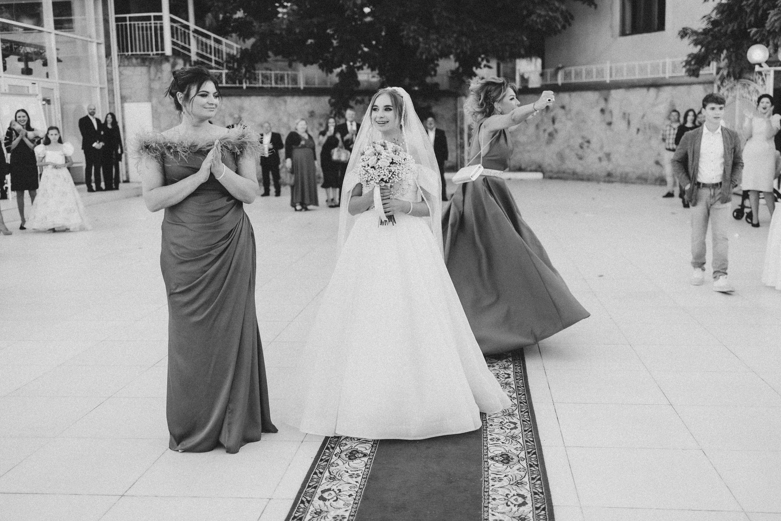 X & S. Fotograful evenimentului tău