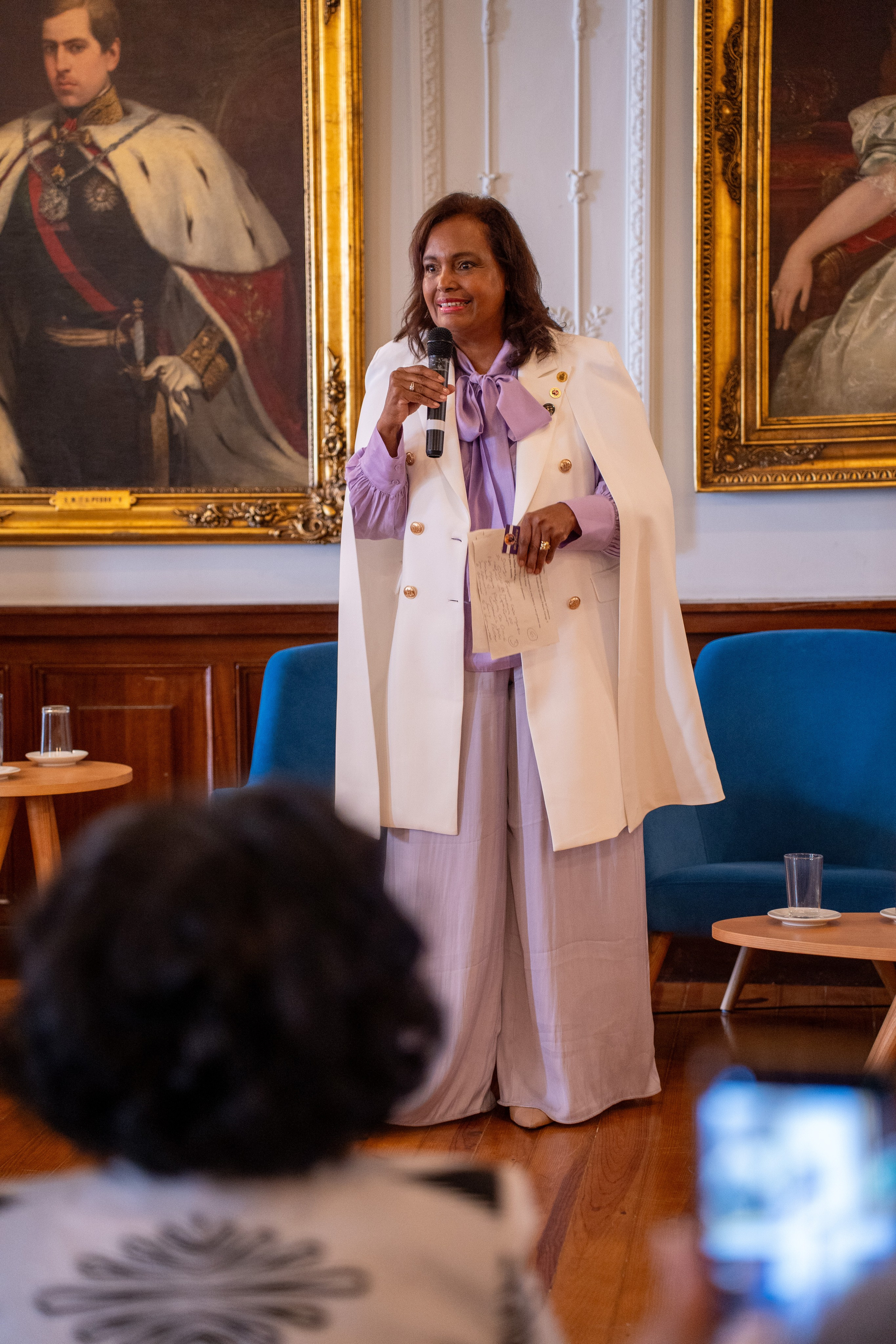 Evento — Mulheres de Negócios de Língua Portuguesa. Frames by Giovani Braga