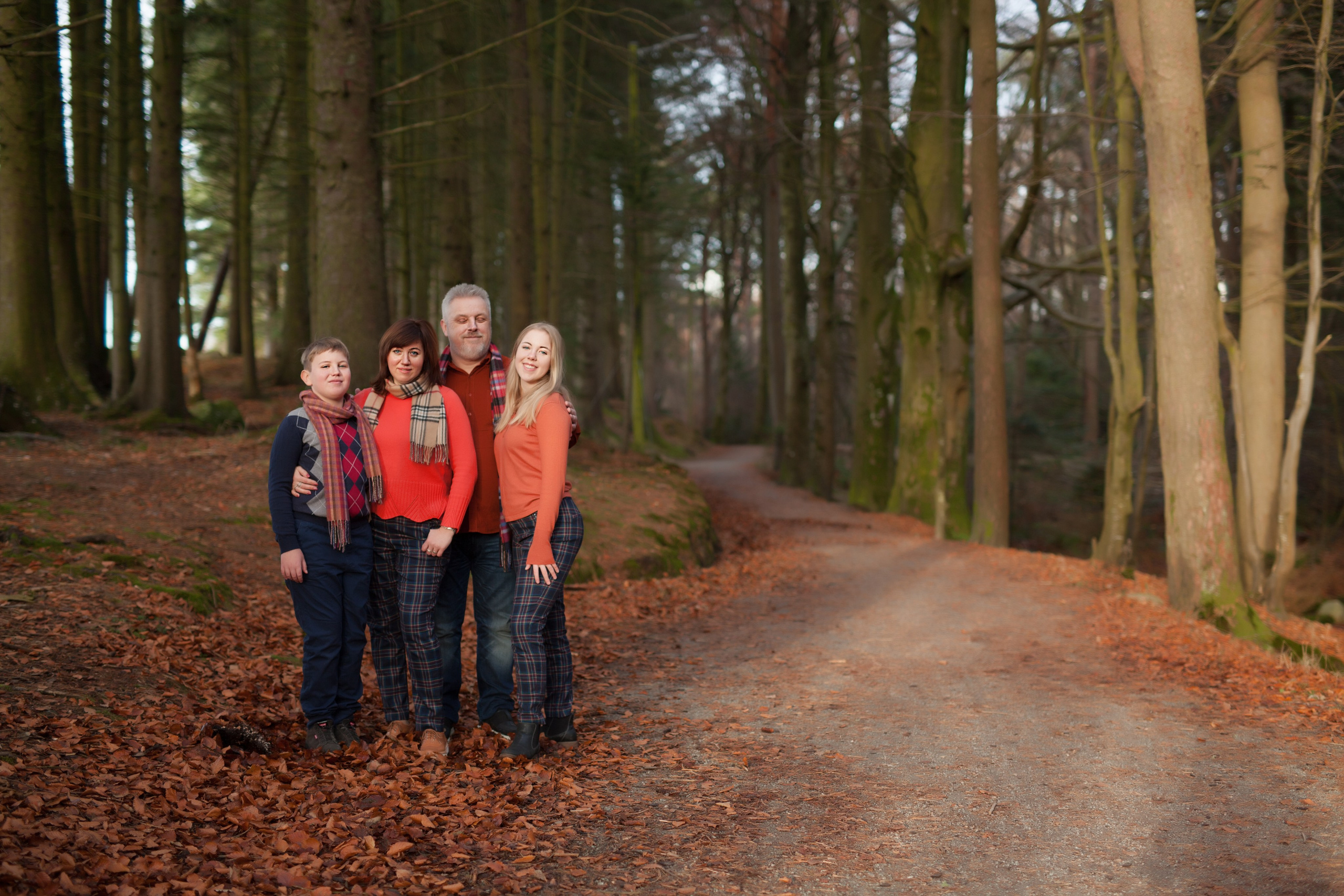 Gold october. Family and real state photographer in Haugesund Dina Vikra