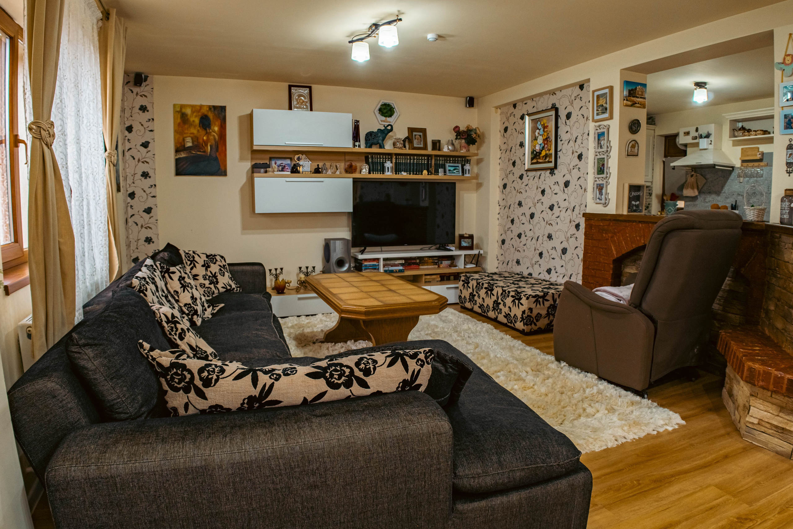 REAL ESTATE. Alecsandru Braicu — Sports Photographer