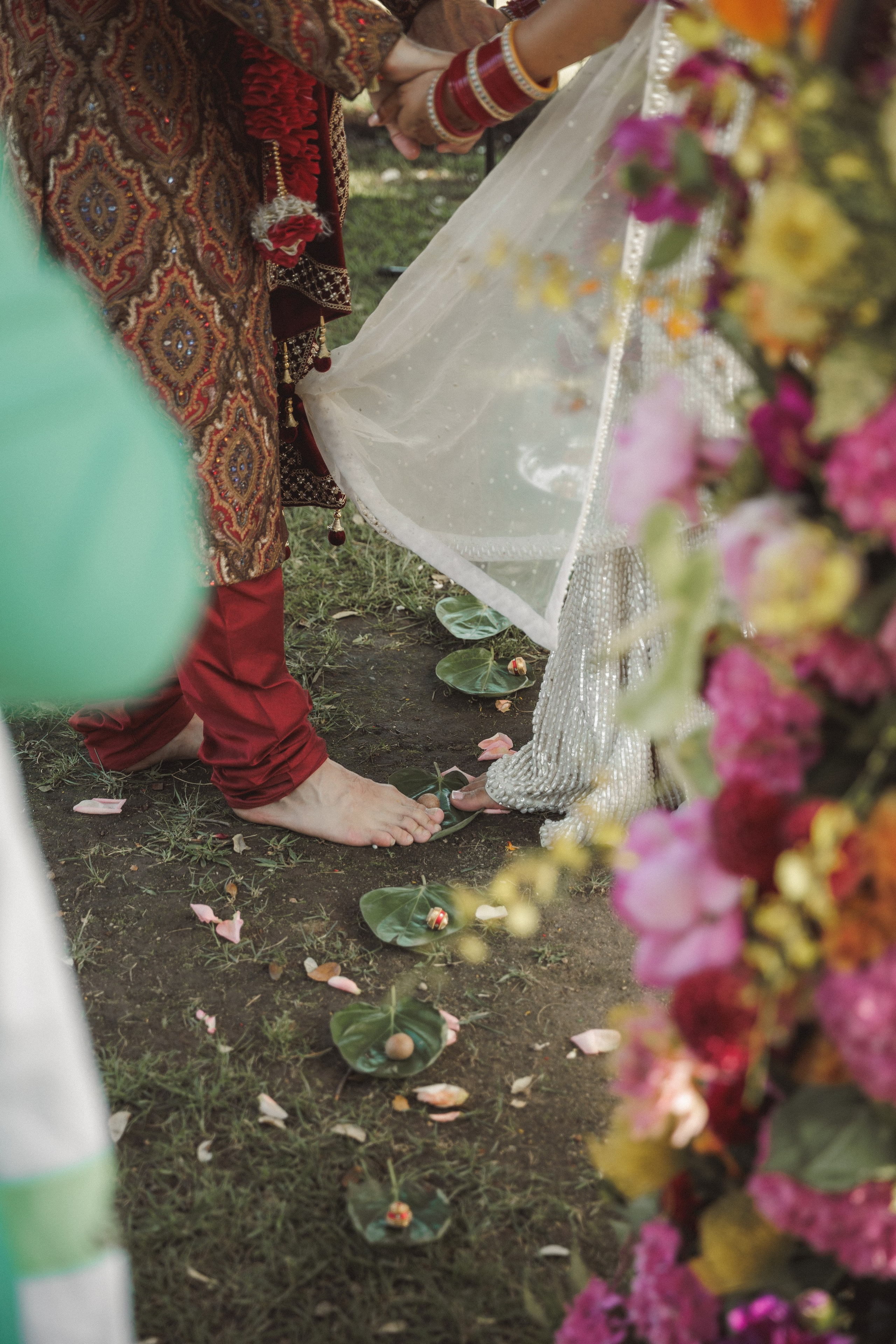 Patrik & Naomi. Monestir Sant Salvi. Paola wedding photographer / videographer in Barcelona
